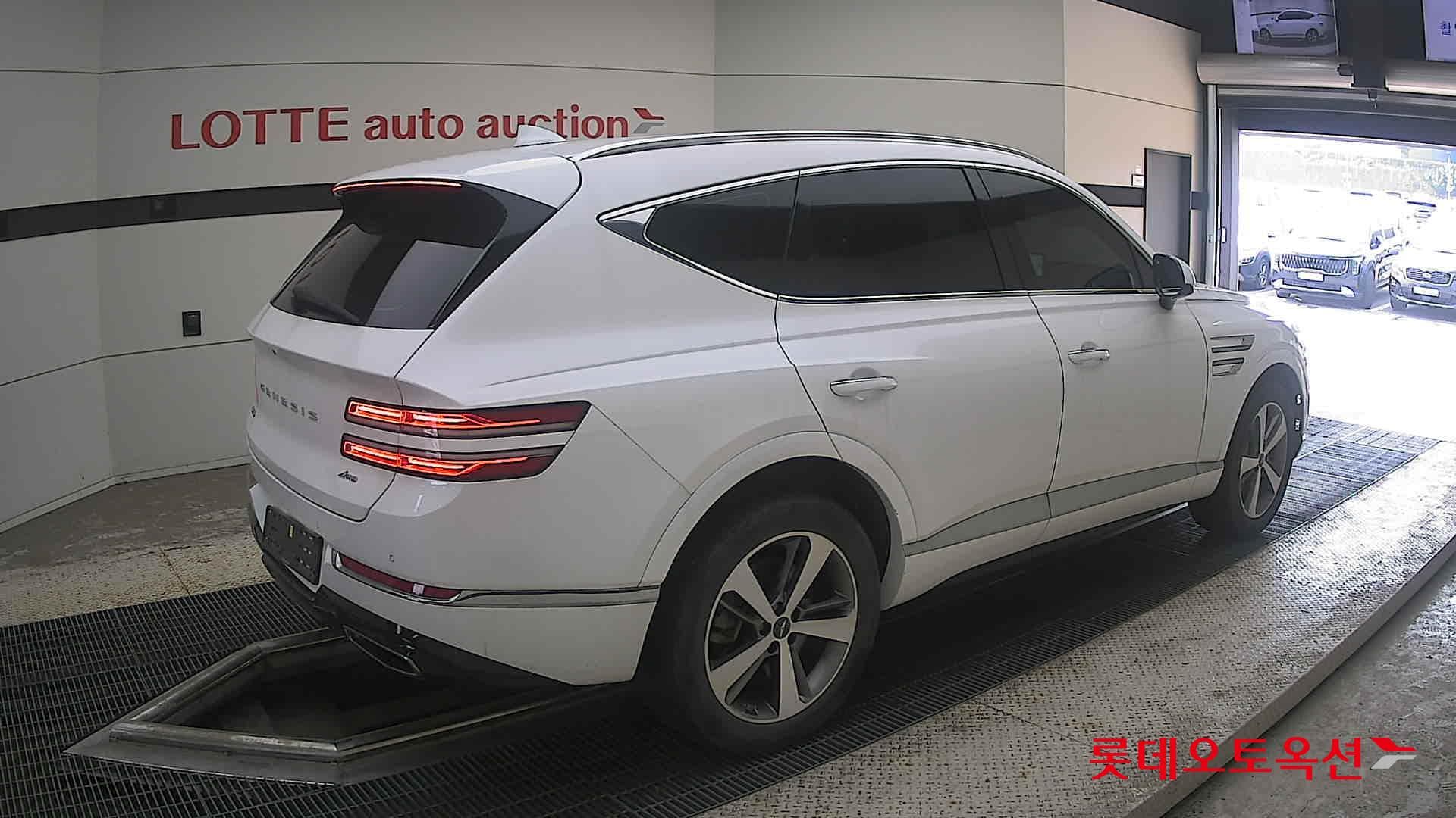 Genesis - GV80 | (G) 3.5T 4WD 5Seater 14