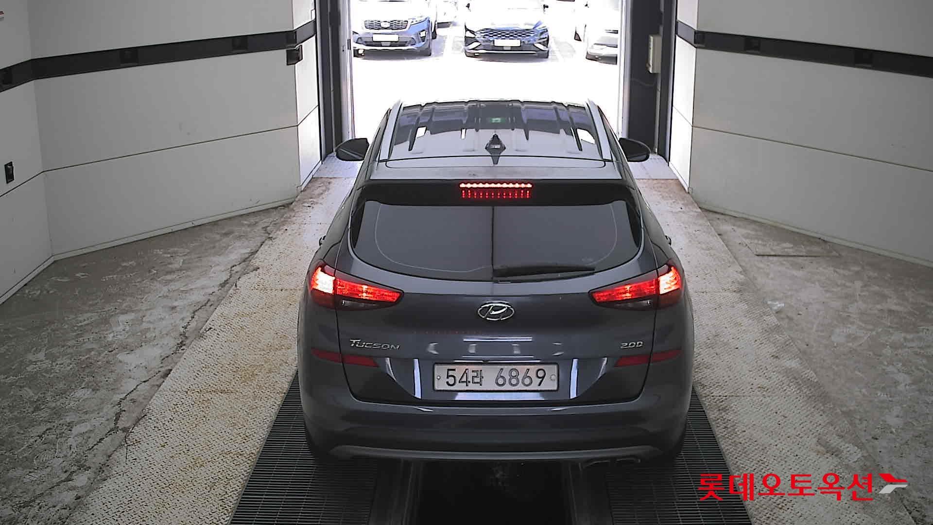 Hyundai - Tucson | (D) 2.0 Modern 2WD 11