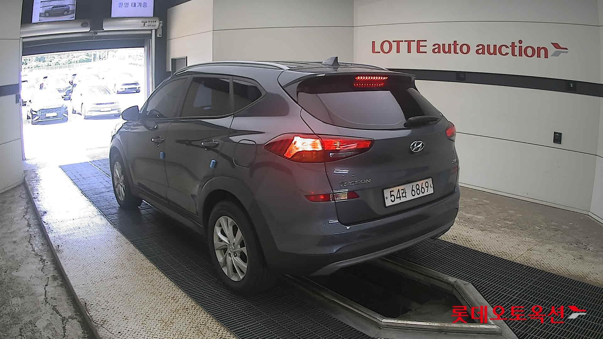Hyundai - Tucson | (D) 2.0 Modern 2WD 10
