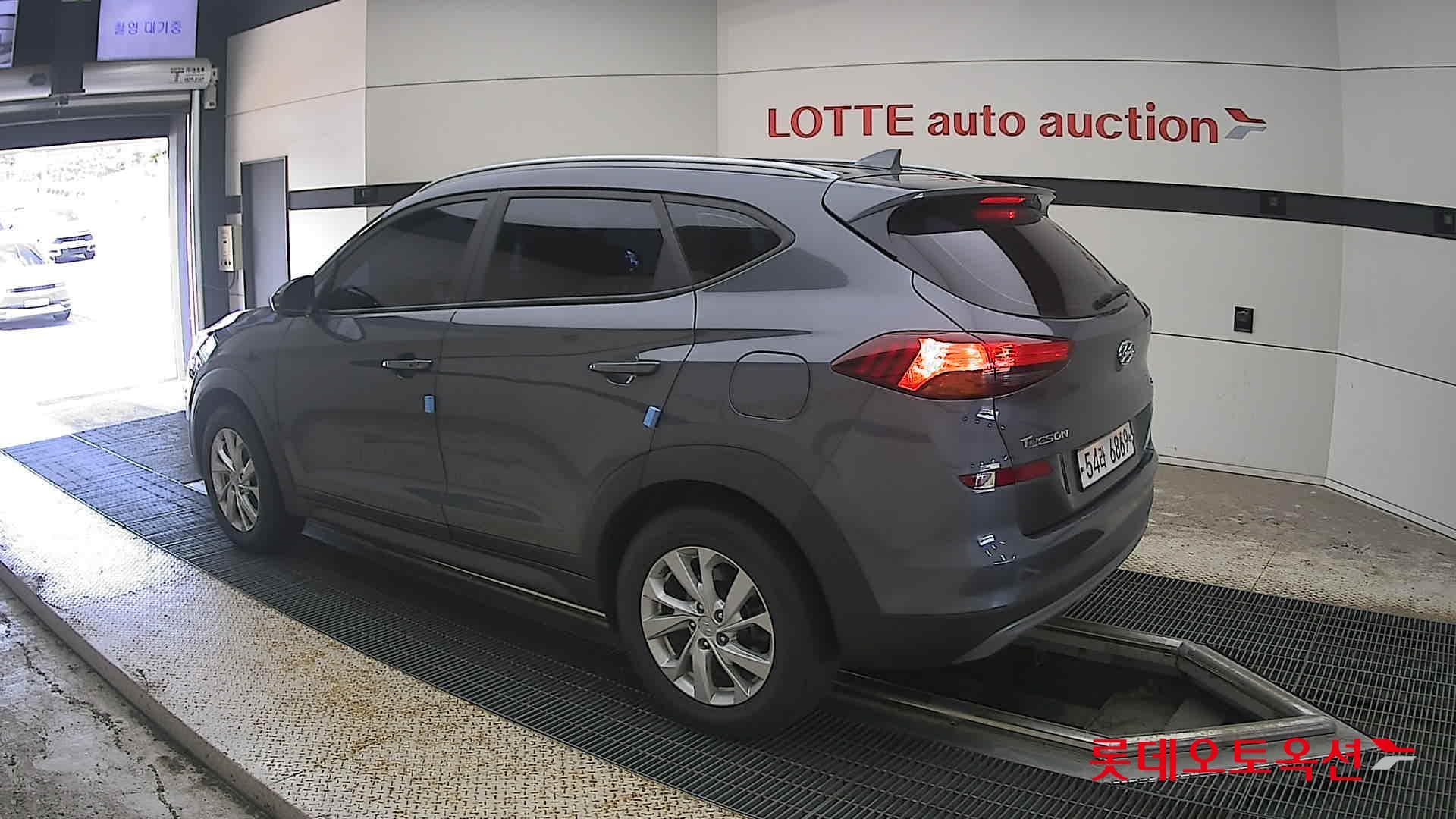 Hyundai - Tucson | (D) 2.0 Modern 2WD 8