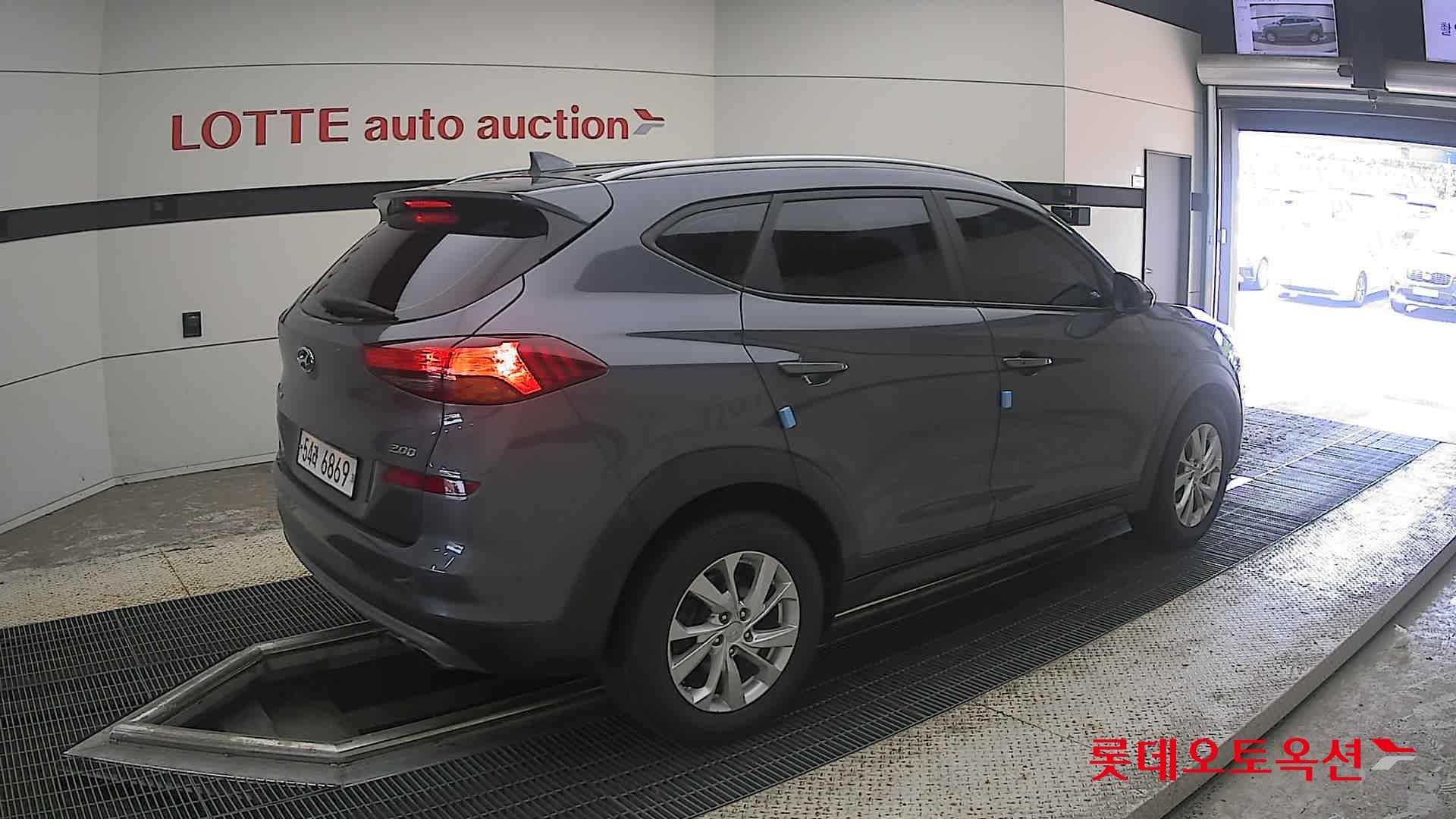 Hyundai - Tucson | (D) 2.0 Modern 2WD 14