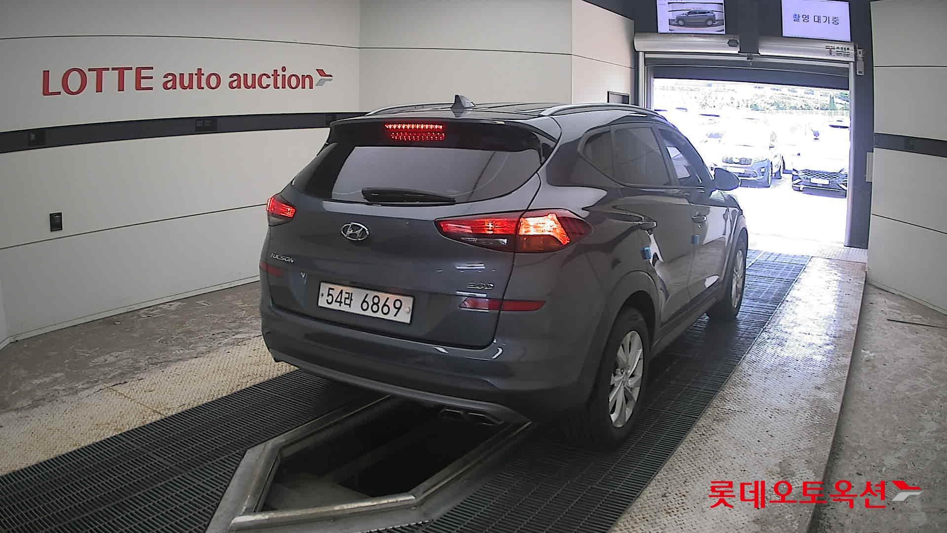 Hyundai - Tucson | (D) 2.0 Modern 2WD 13