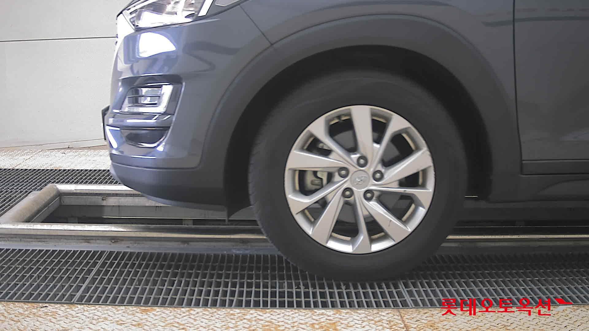 Hyundai - Tucson | (D) 2.0 Modern 2WD 21
