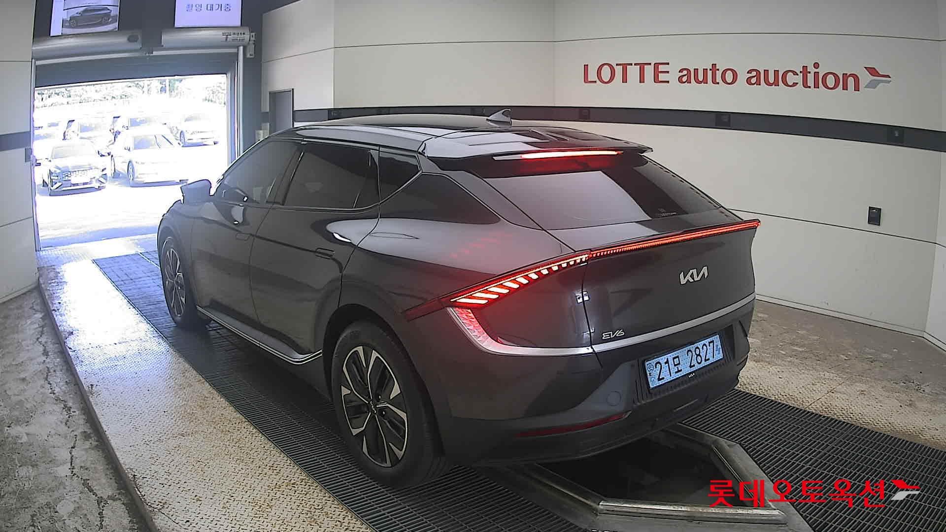 Kia - EV6 | (E) Long Range 2WD 10
