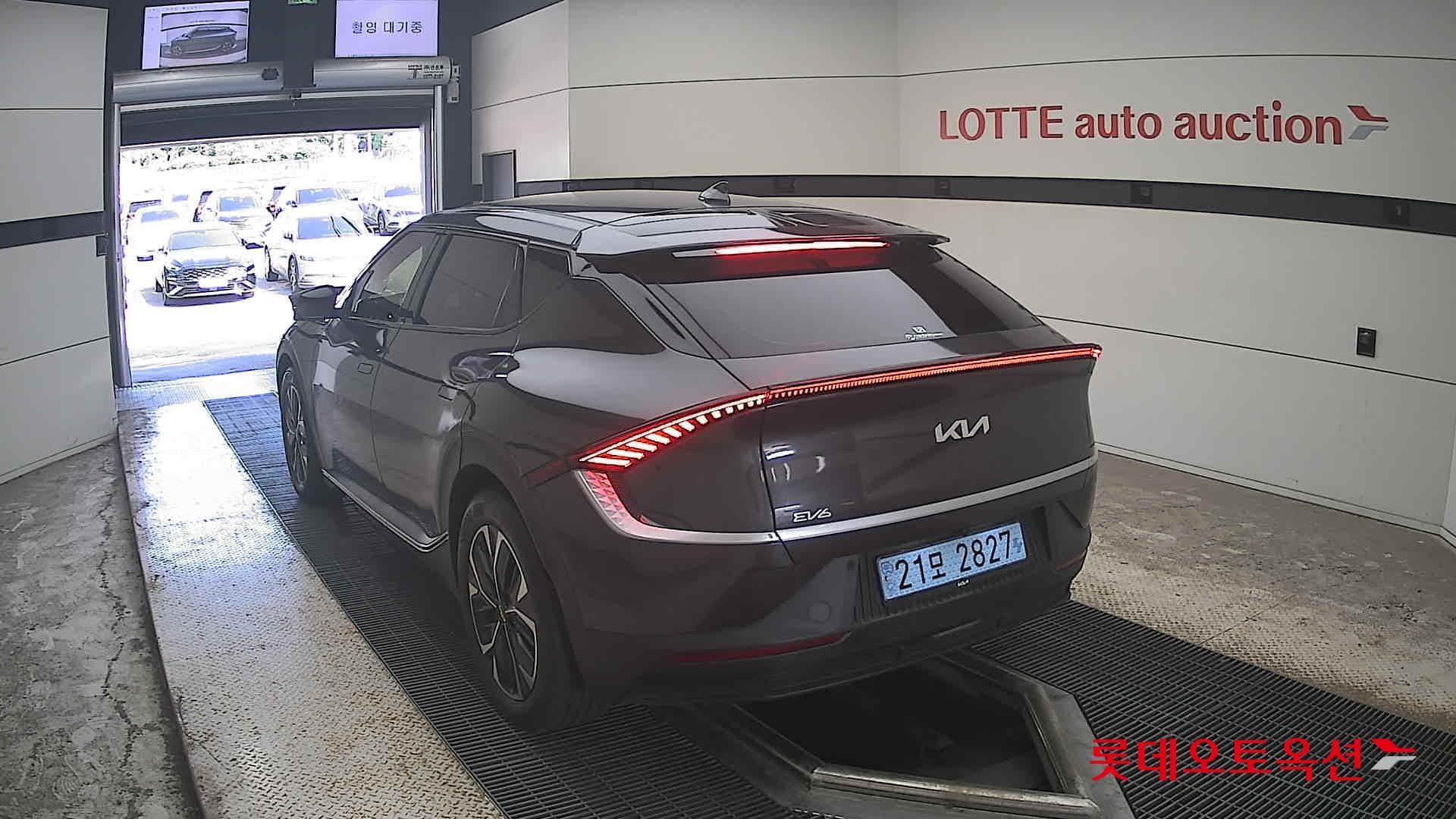 Kia - EV6 | (E) Long Range 2WD 9
