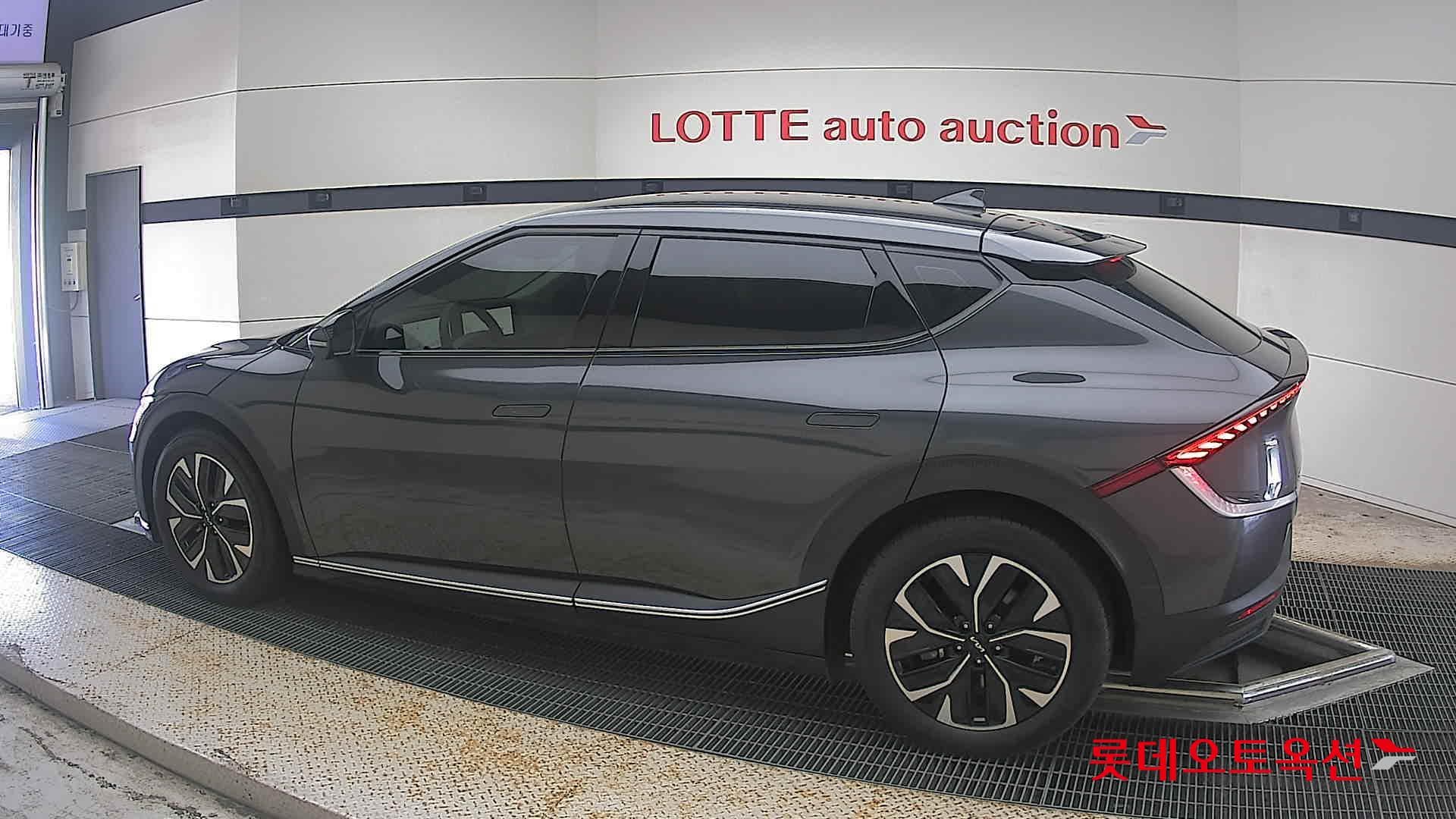 Kia - EV6 | (E) Long Range 2WD 7