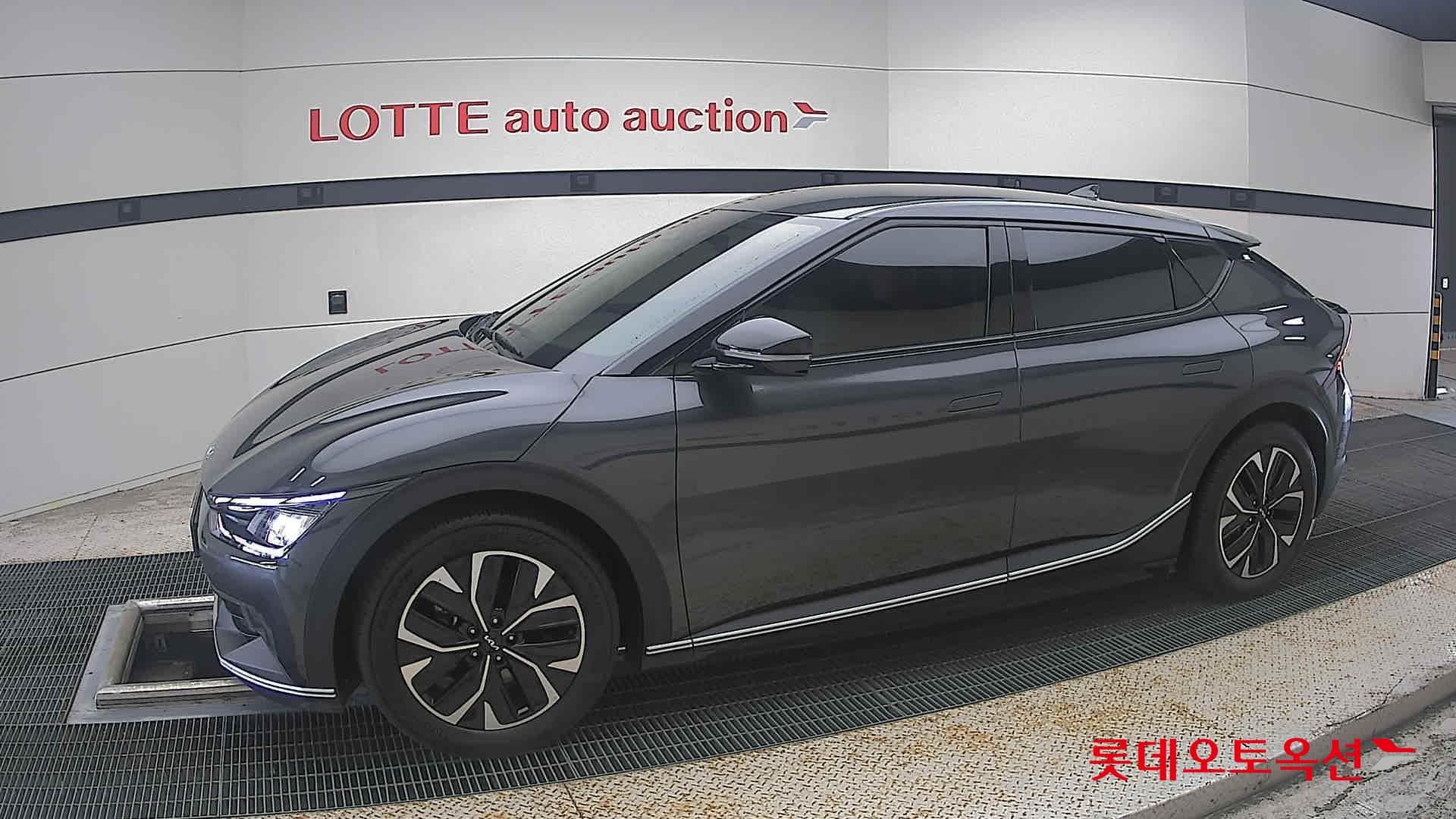 Kia - EV6 | (E) Long Range 2WD 5