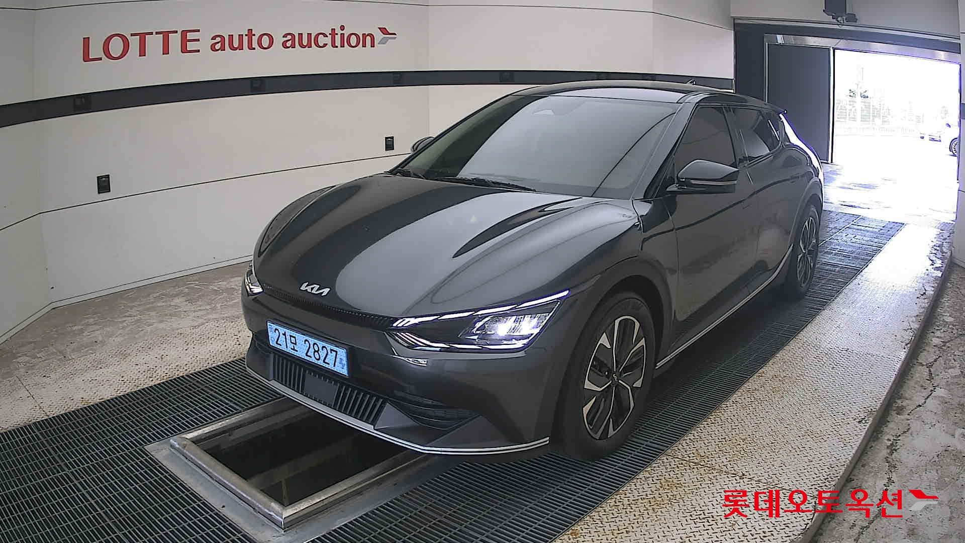 Kia - EV6 | (E) Long Range 2WD 3