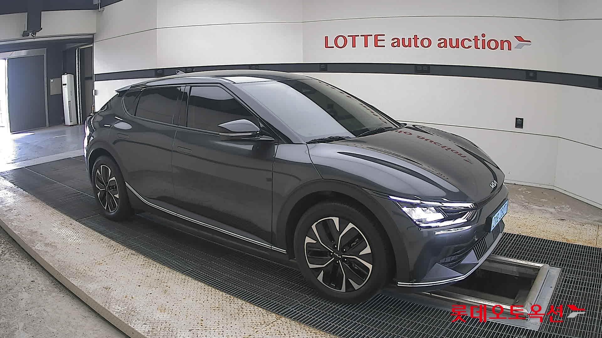 Kia - EV6 | (E) Long Range 2WD 18