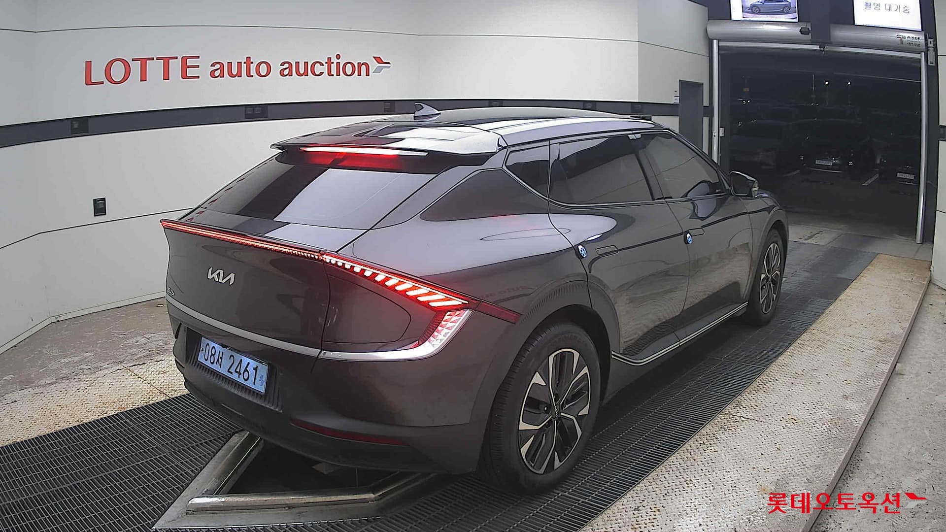 Kia - EV6 | (E) Long Range 2WD 12