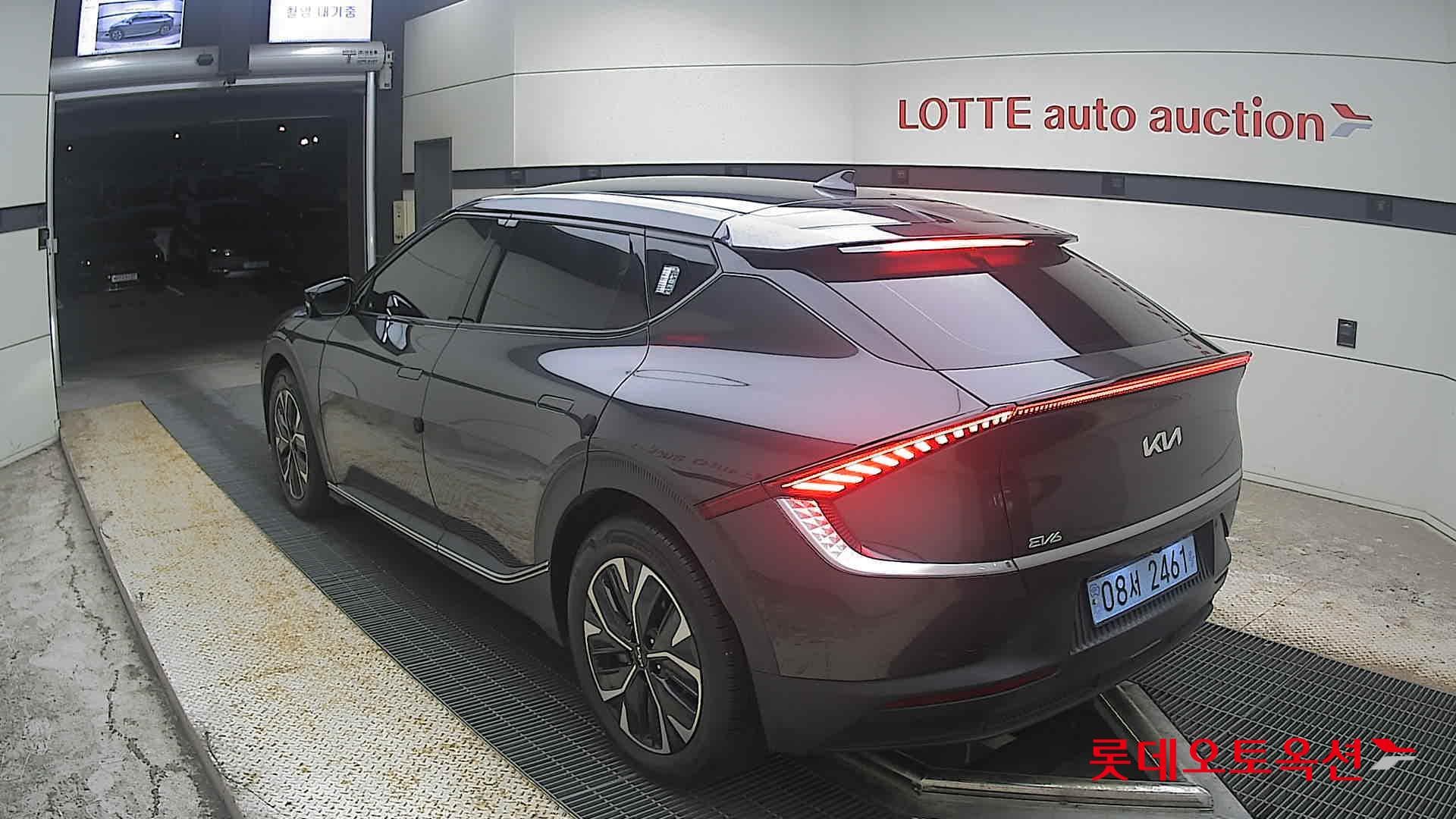 Kia - EV6 | (E) Long Range 2WD 10