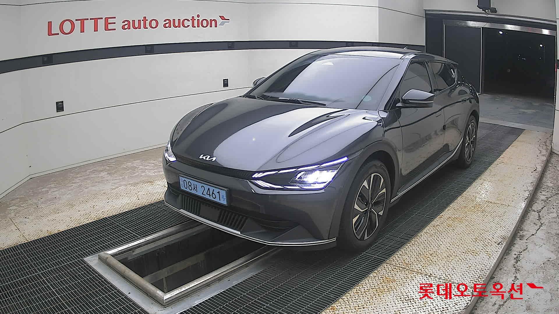 Kia - EV6 | (E) Long Range 2WD 3