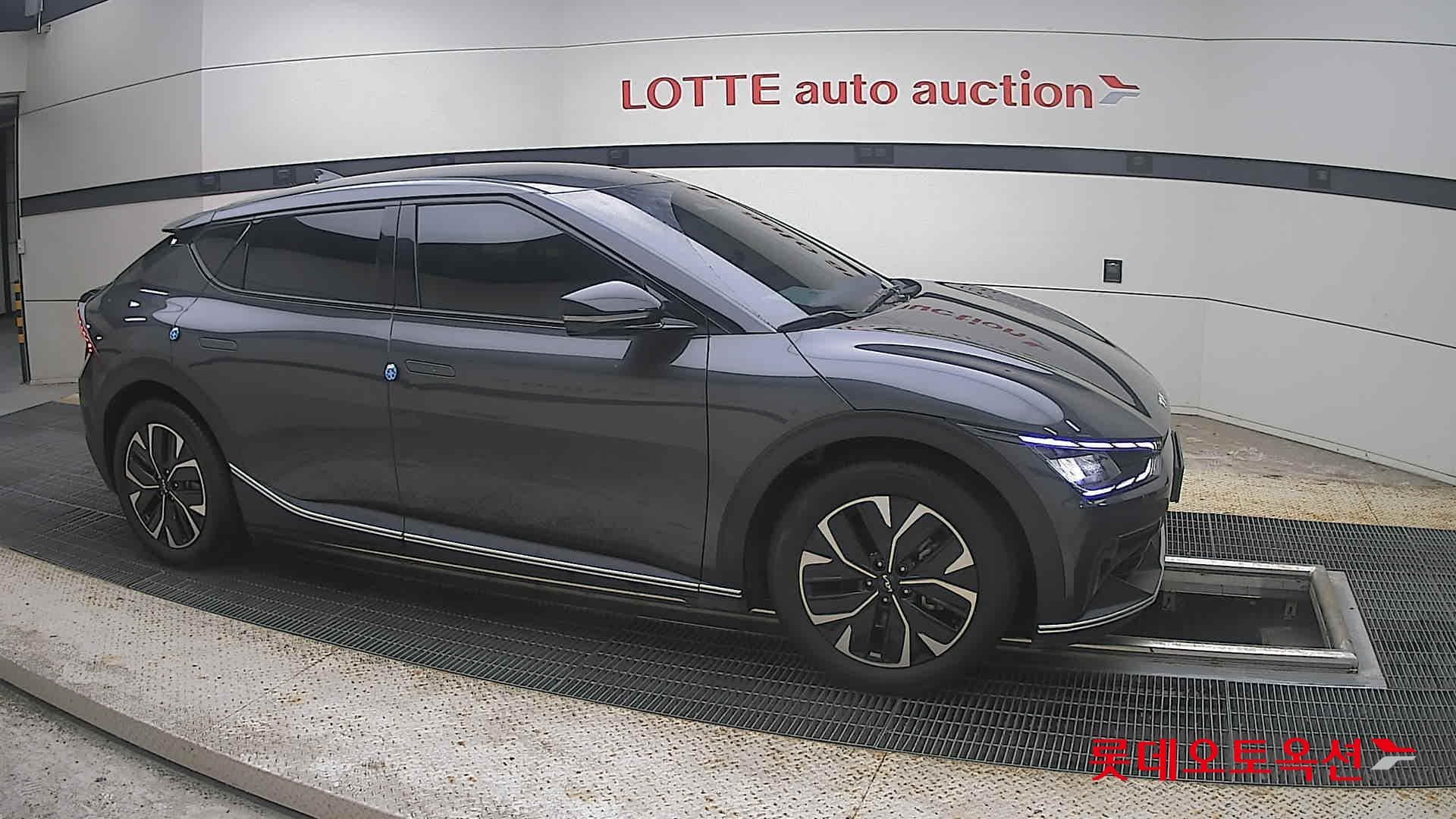 Kia - EV6 | (E) Long Range 2WD 17