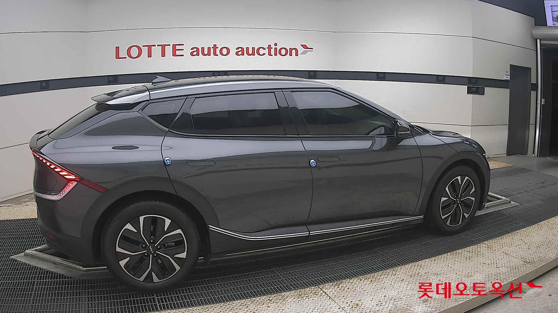 Kia - EV6 | (E) Long Range 2WD 15