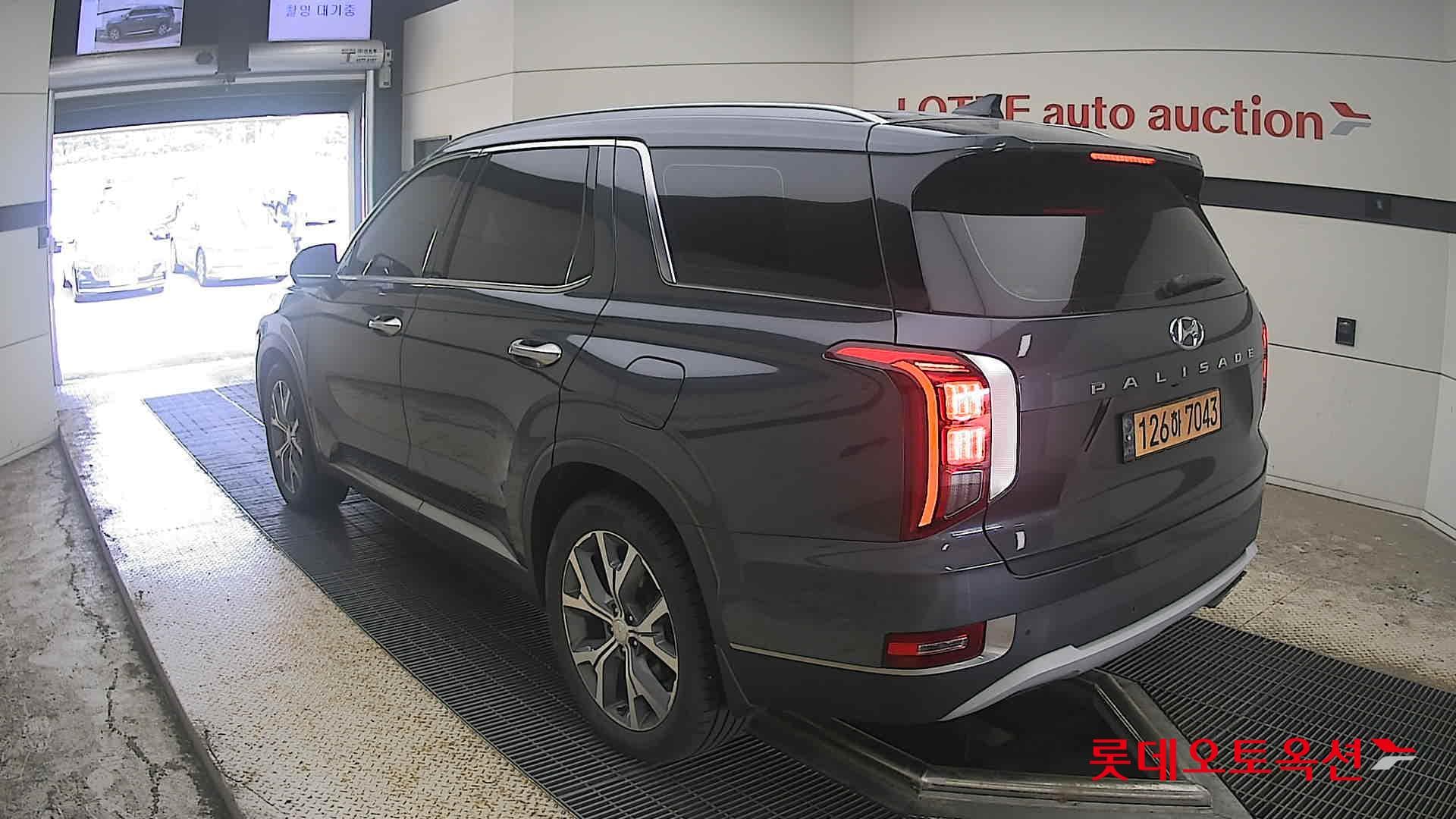 Hyundai - Палисад | (D) 2.2 Exclusive 2WD 7 10