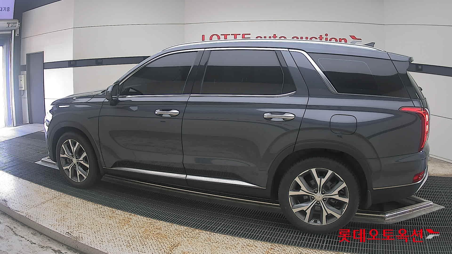 Hyundai - Палисад | (D) 2.2 Exclusive 2WD 7 7