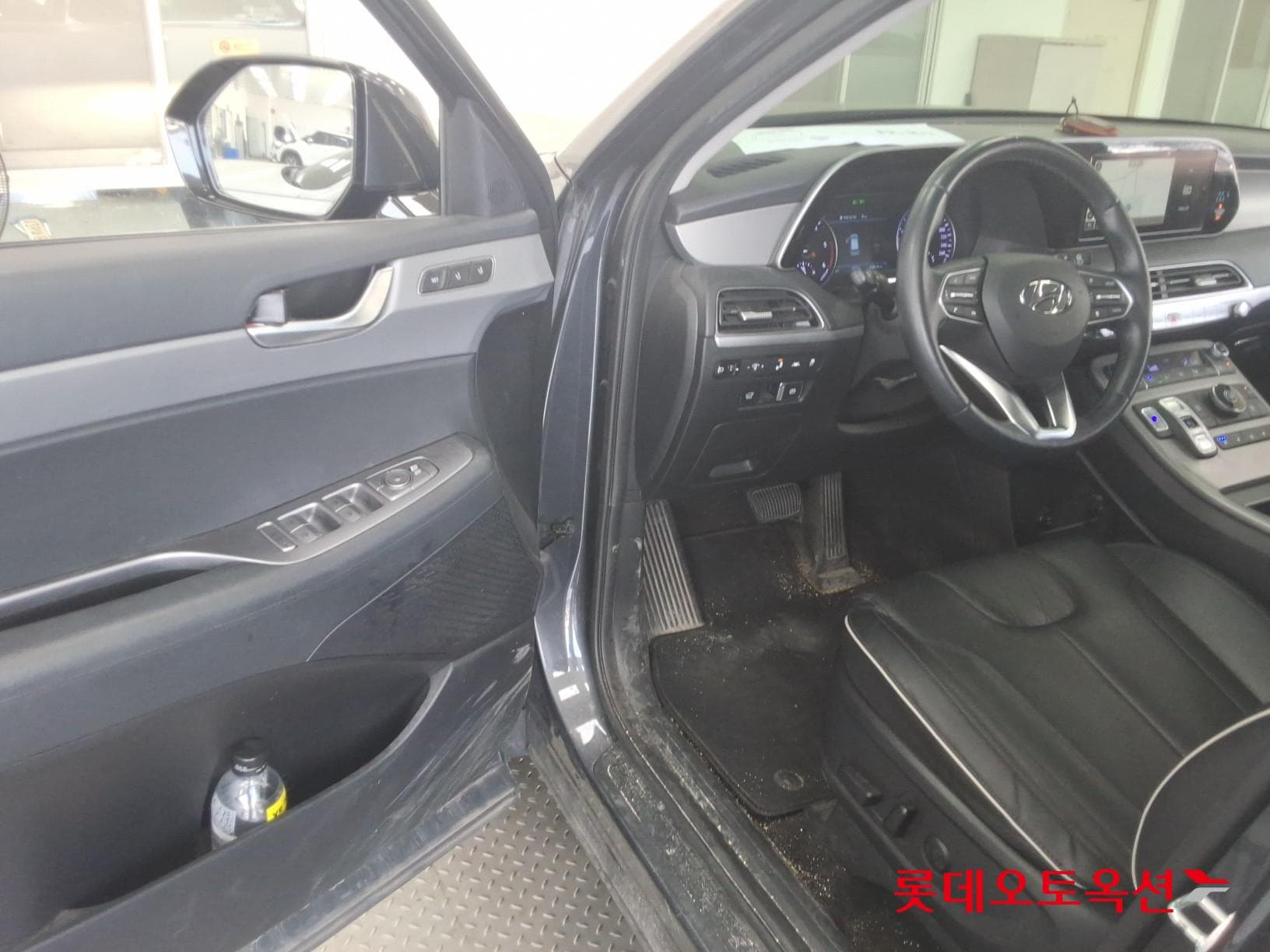 Hyundai - Палисад | (D) 2.2 Exclusive 2WD 7 36
