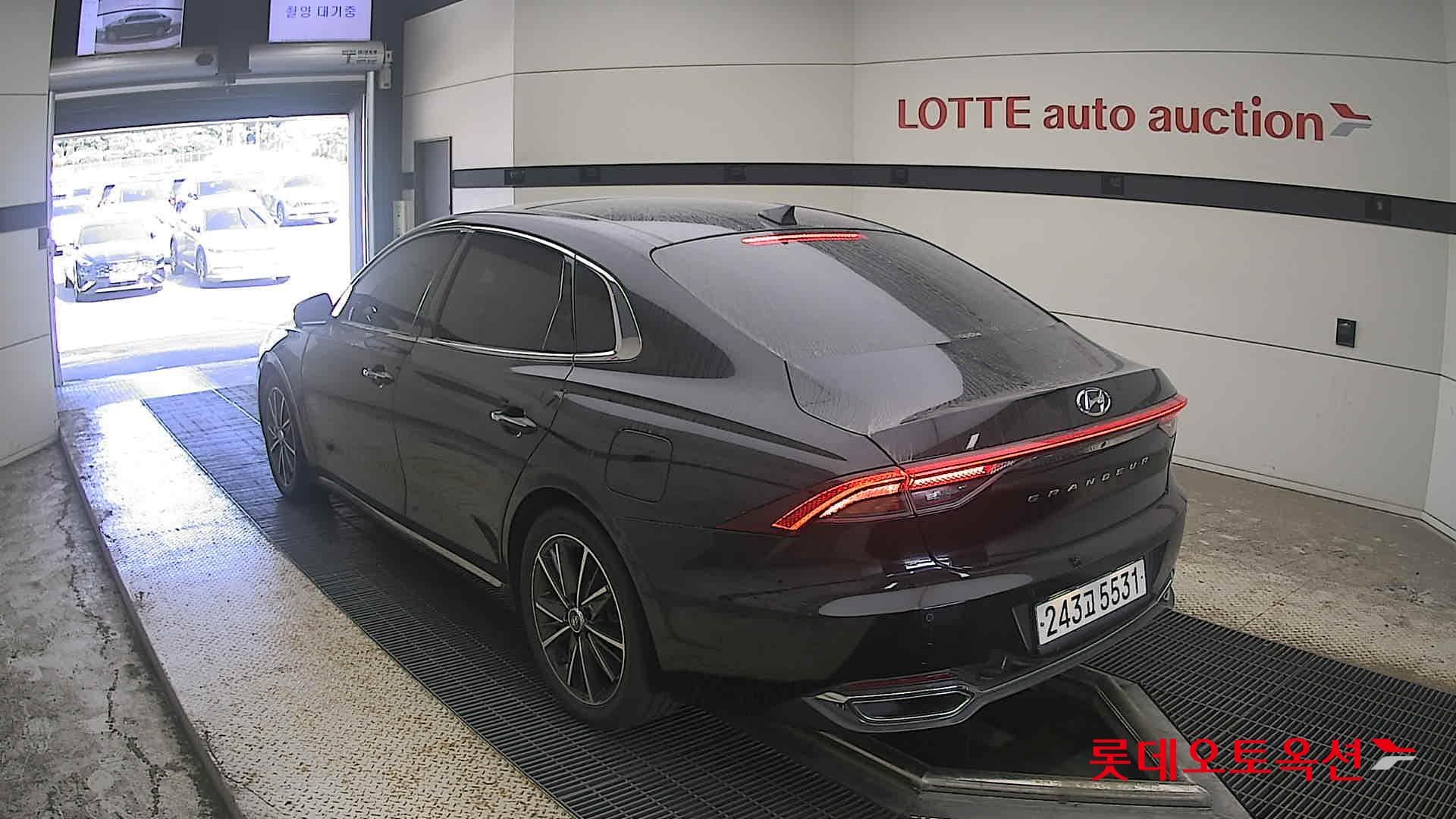Hyundai - Grandeur | THE NEW (G) 2.5 10