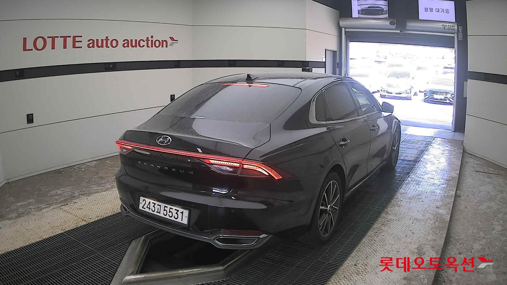 Hyundai - Grandeur | THE NEW (G) 2.5 13
