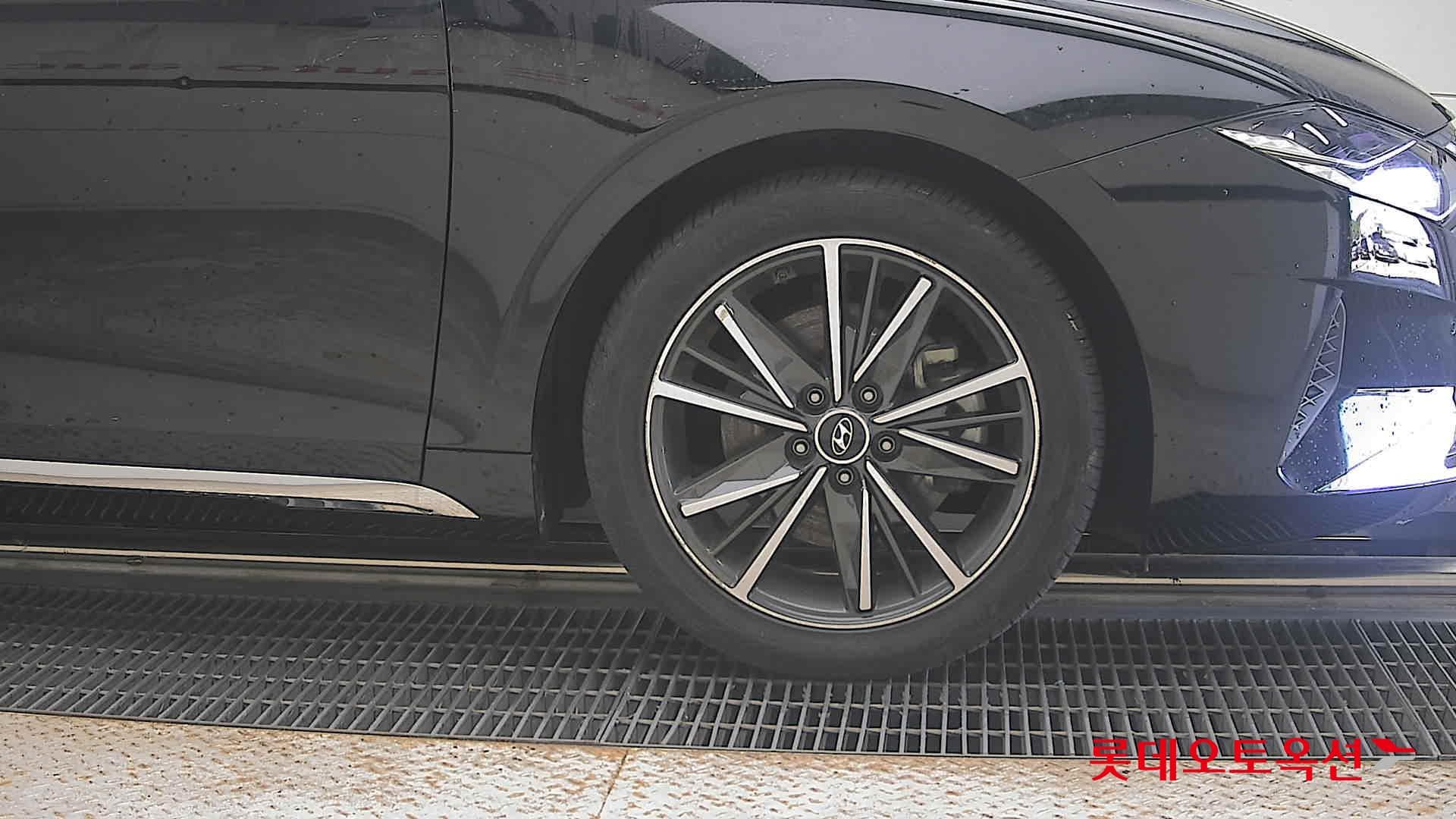 Hyundai - Grandeur | THE NEW (G) 2.5 23