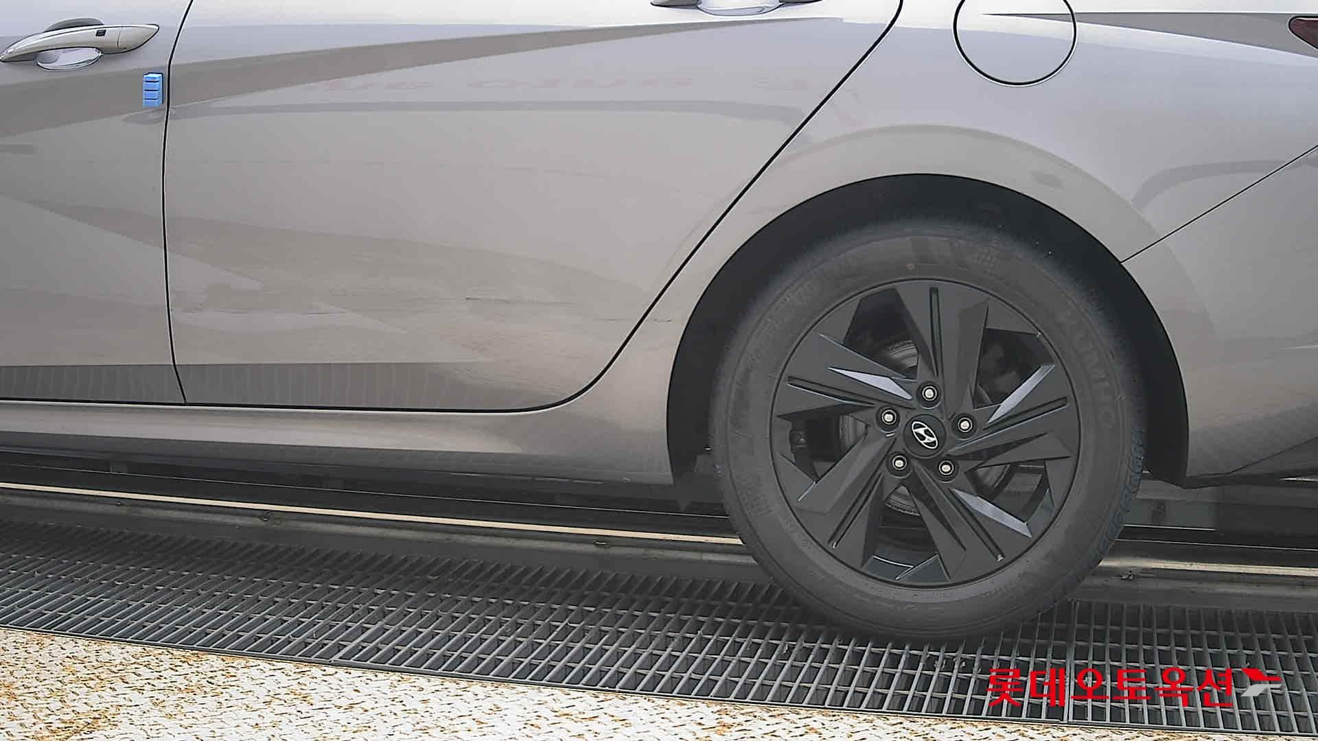 Hyundai - Elantra | ALL NEW (G) 1.6 MODERN 22