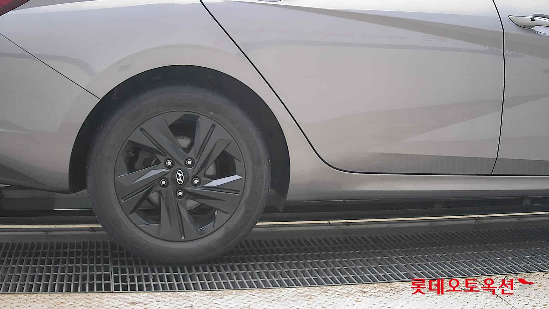 Hyundai - Elantra | ALL NEW (G) 1.6 MODERN 24