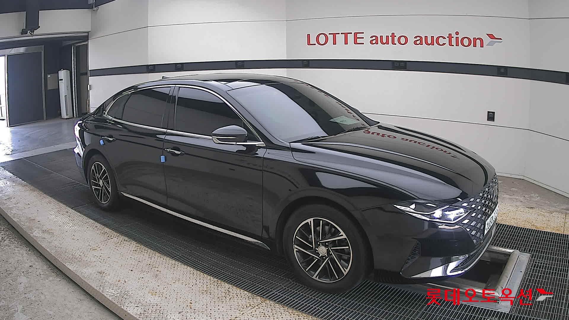 Hyundai - Grandeur | THE NEW (L) 3.0 Modern 18