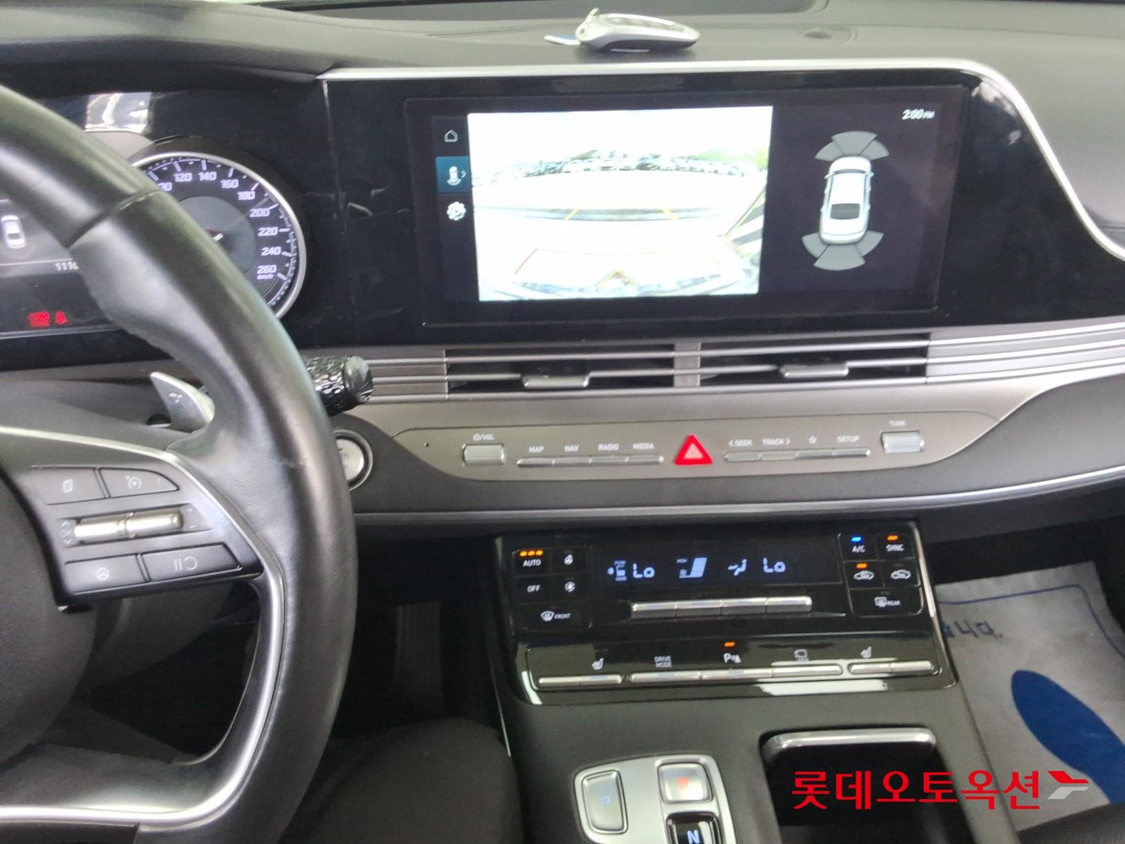 Hyundai - Grandeur | THE NEW (L) 3.0 Modern 32