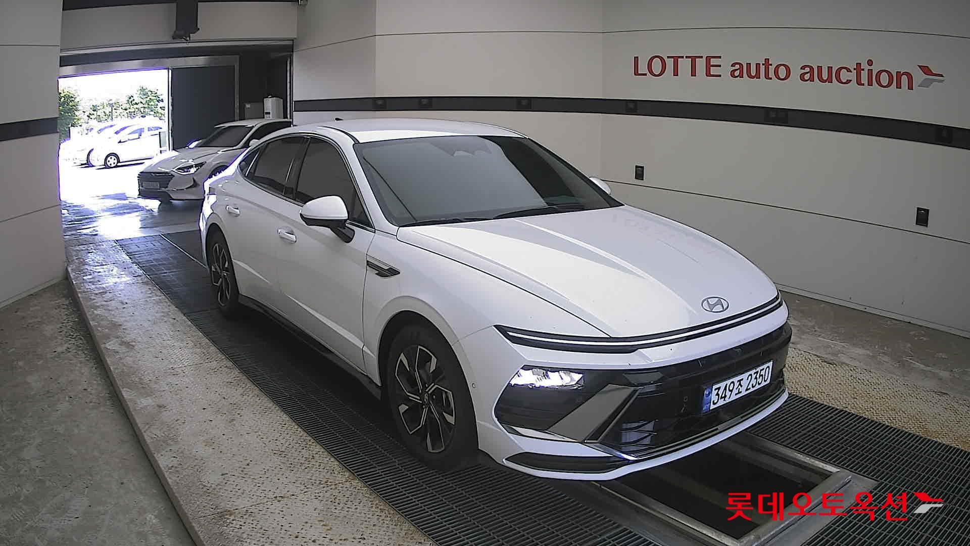 Hyundai - Sonata | DN8 TheEdge (G)2.0 S 2WD AT 19