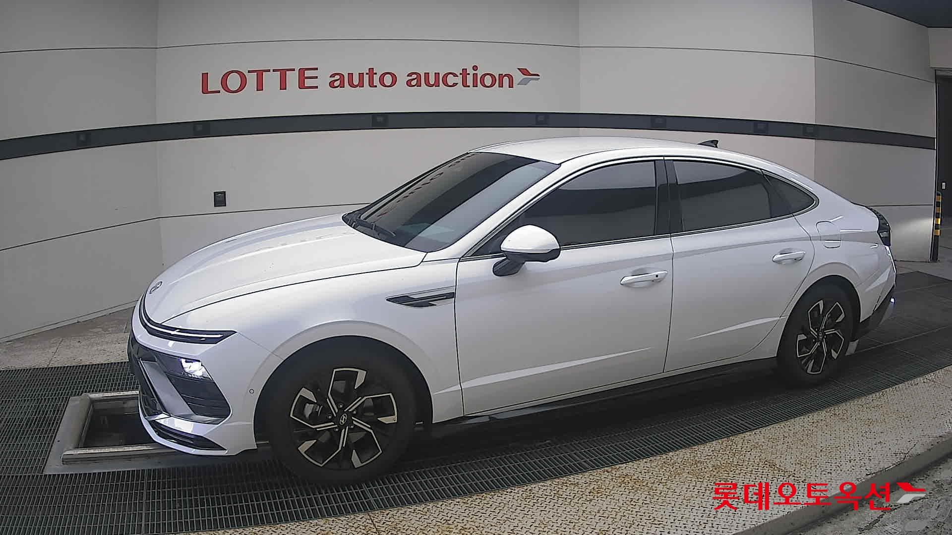 Hyundai - Sonata | DN8 TheEdge (G)2.0 S 2WD AT 5