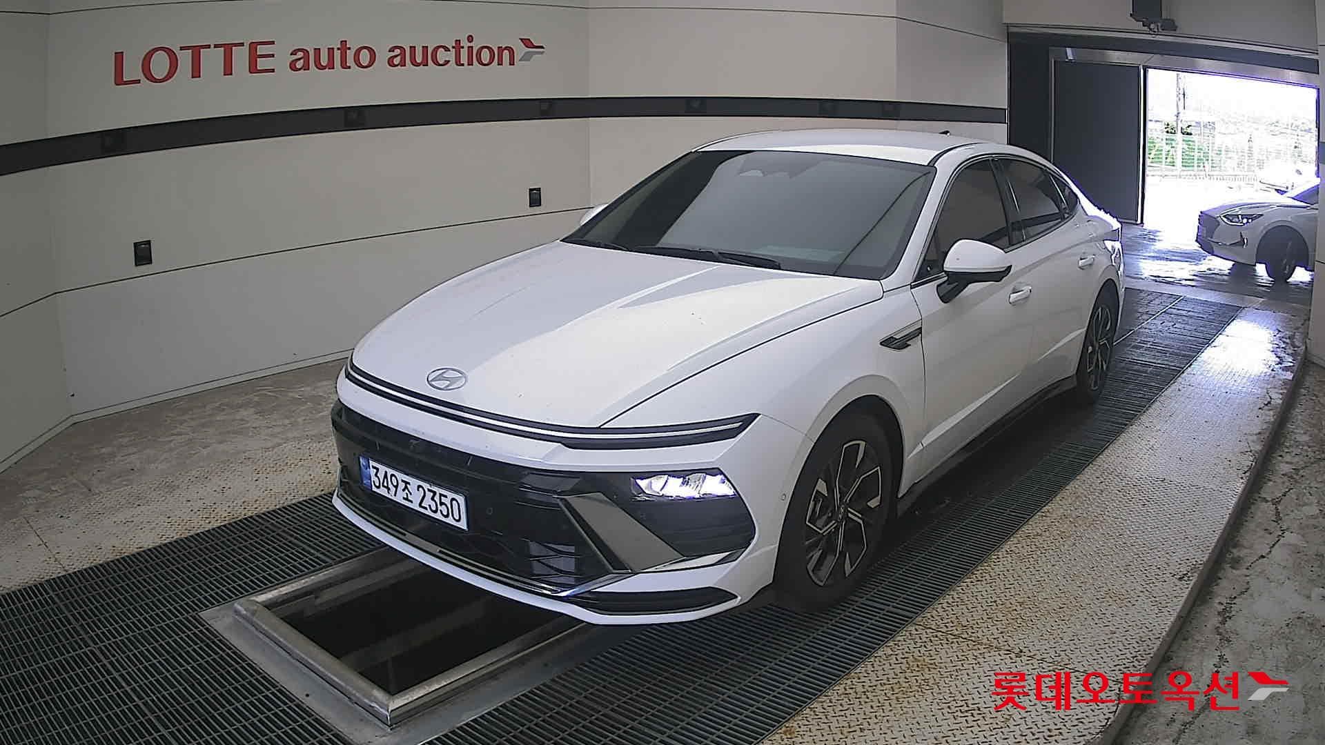 Hyundai - Sonata | DN8 TheEdge (G)2.0 S 2WD AT 3