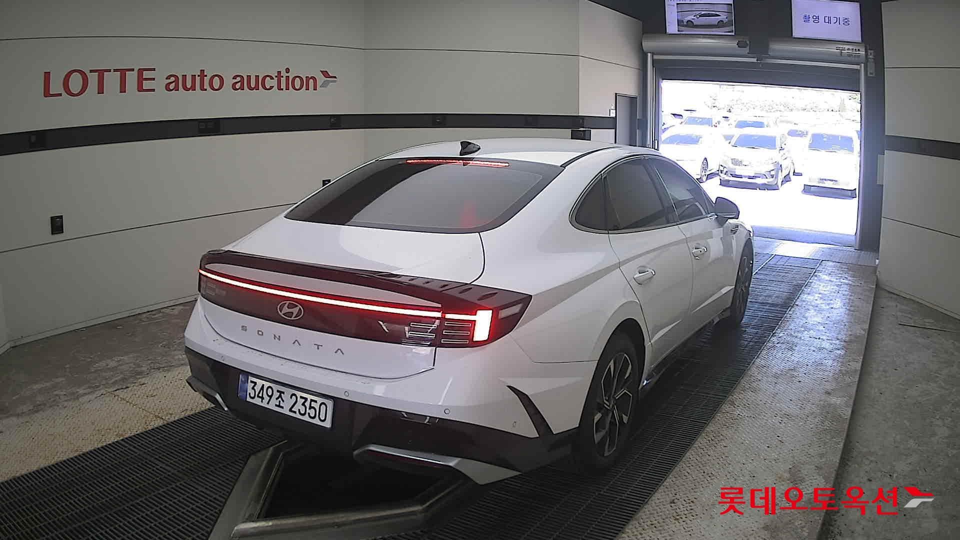 Hyundai - Sonata | DN8 TheEdge (G)2.0 S 2WD AT 13