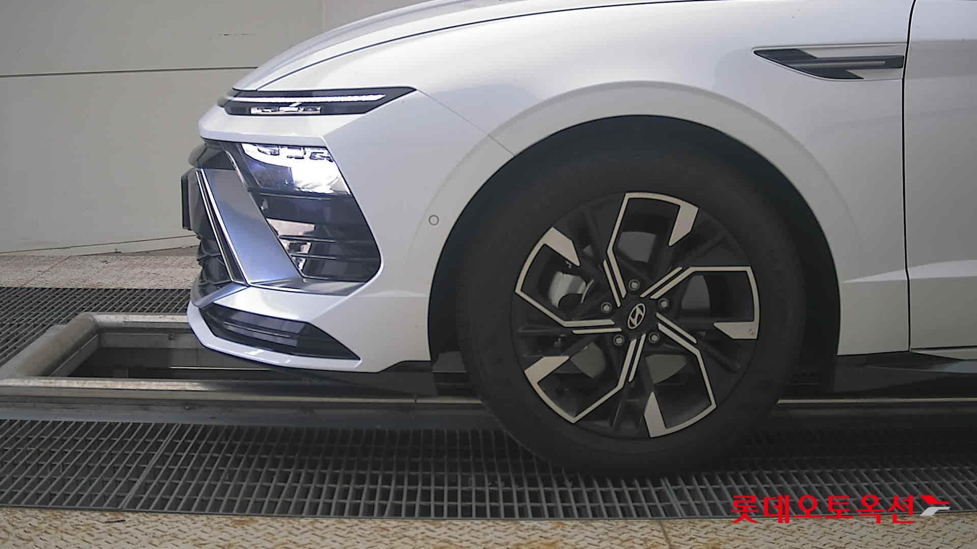 Hyundai - Sonata | DN8 TheEdge (G)2.0 S 2WD AT 21