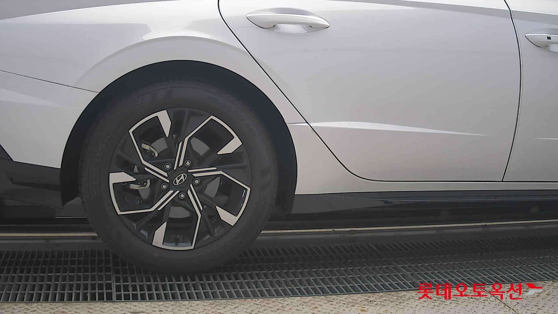 Hyundai - Sonata | DN8 TheEdge (G)2.0 S 2WD AT 24