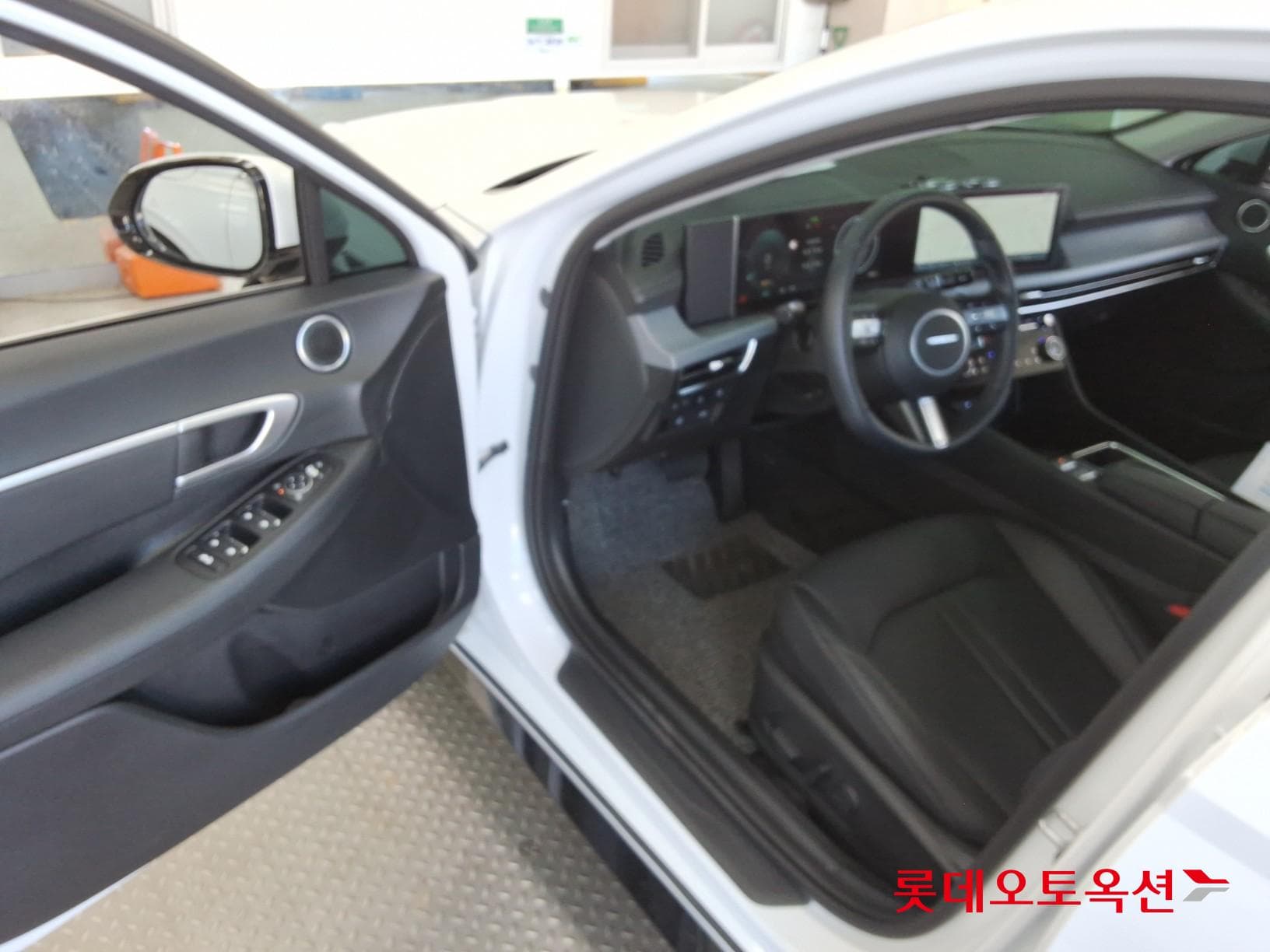 Hyundai - Sonata | DN8 TheEdge (G)2.0 S 2WD AT 35