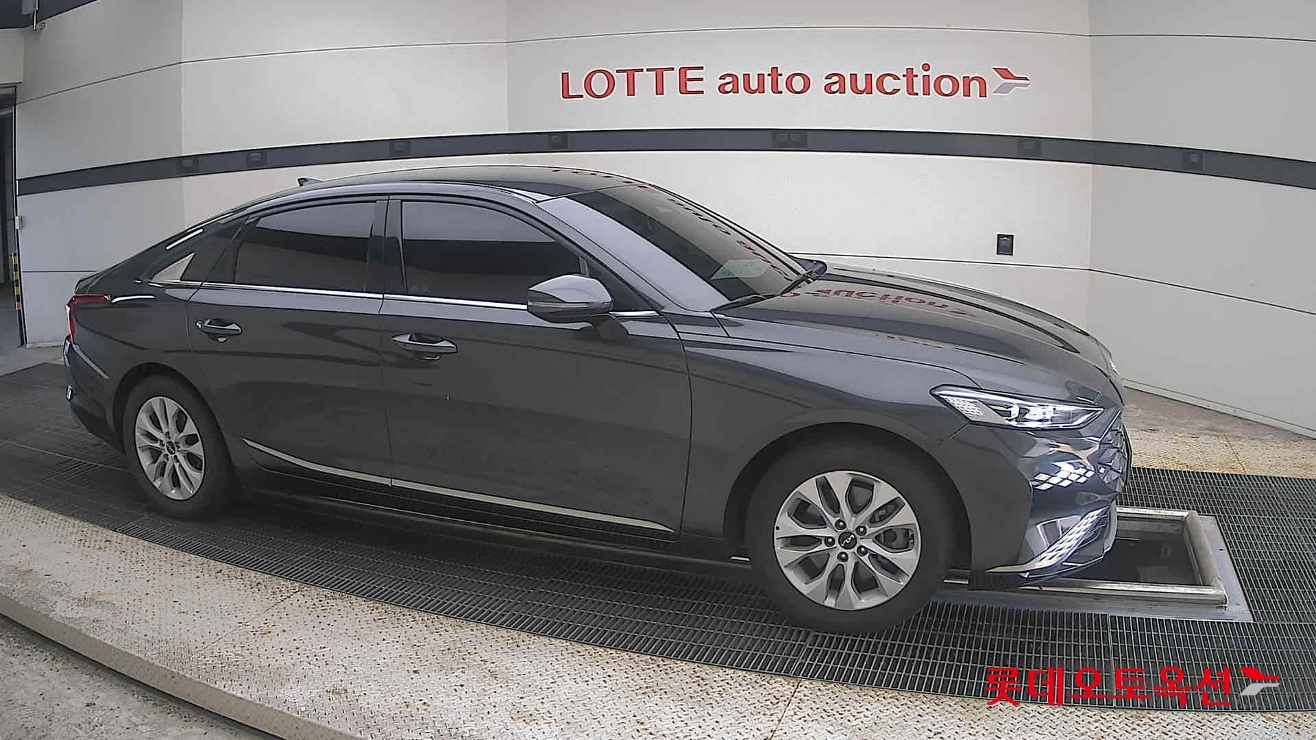 Kia - K8 | (L) 3.5 Prestige 17