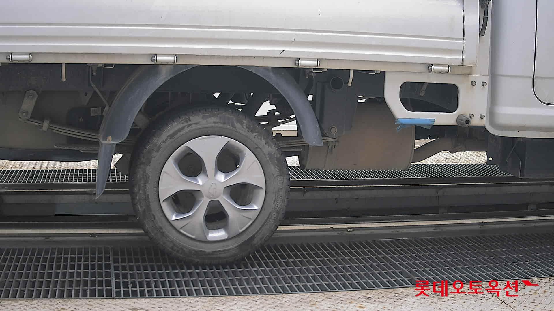 Hyundai - Porter | (L)2.5T 1.0Ton Extra Long TheCab Style 2WD AT 24