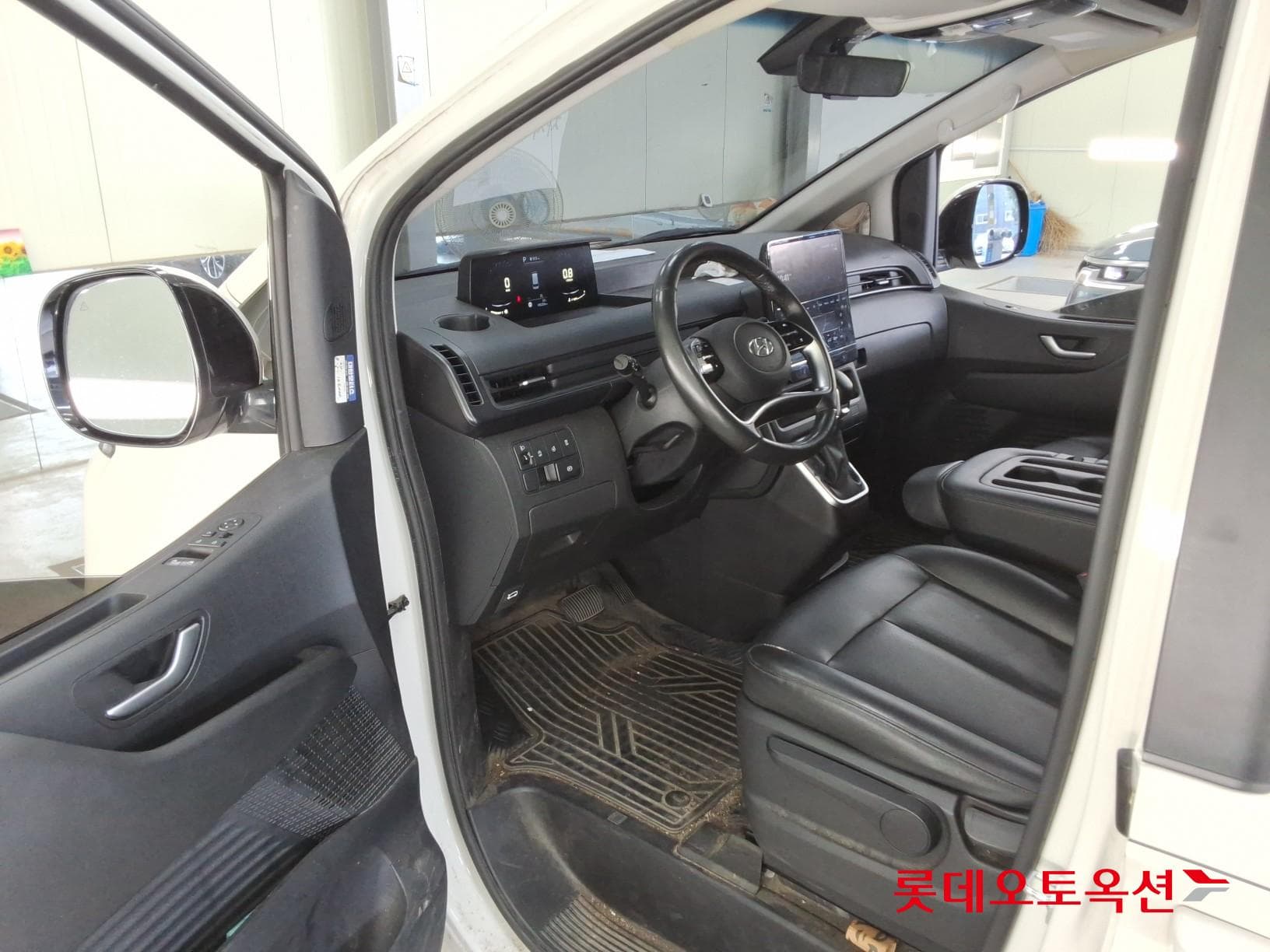 هيونداي - ستاريا | (D) 2.2 Cargo 3Seater Modern 35
