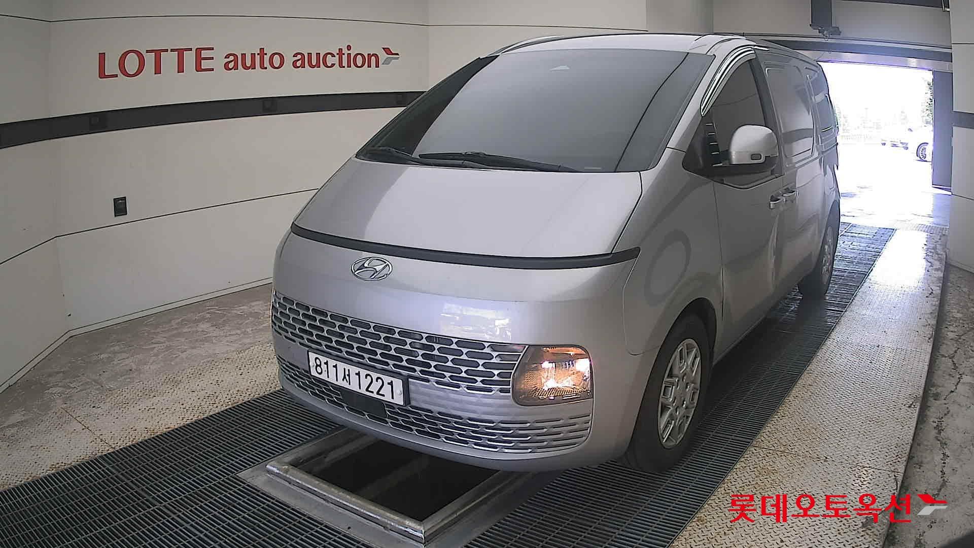 Hyundai - Staria | (D) 2.2 Cargo 3Seater Modern 2