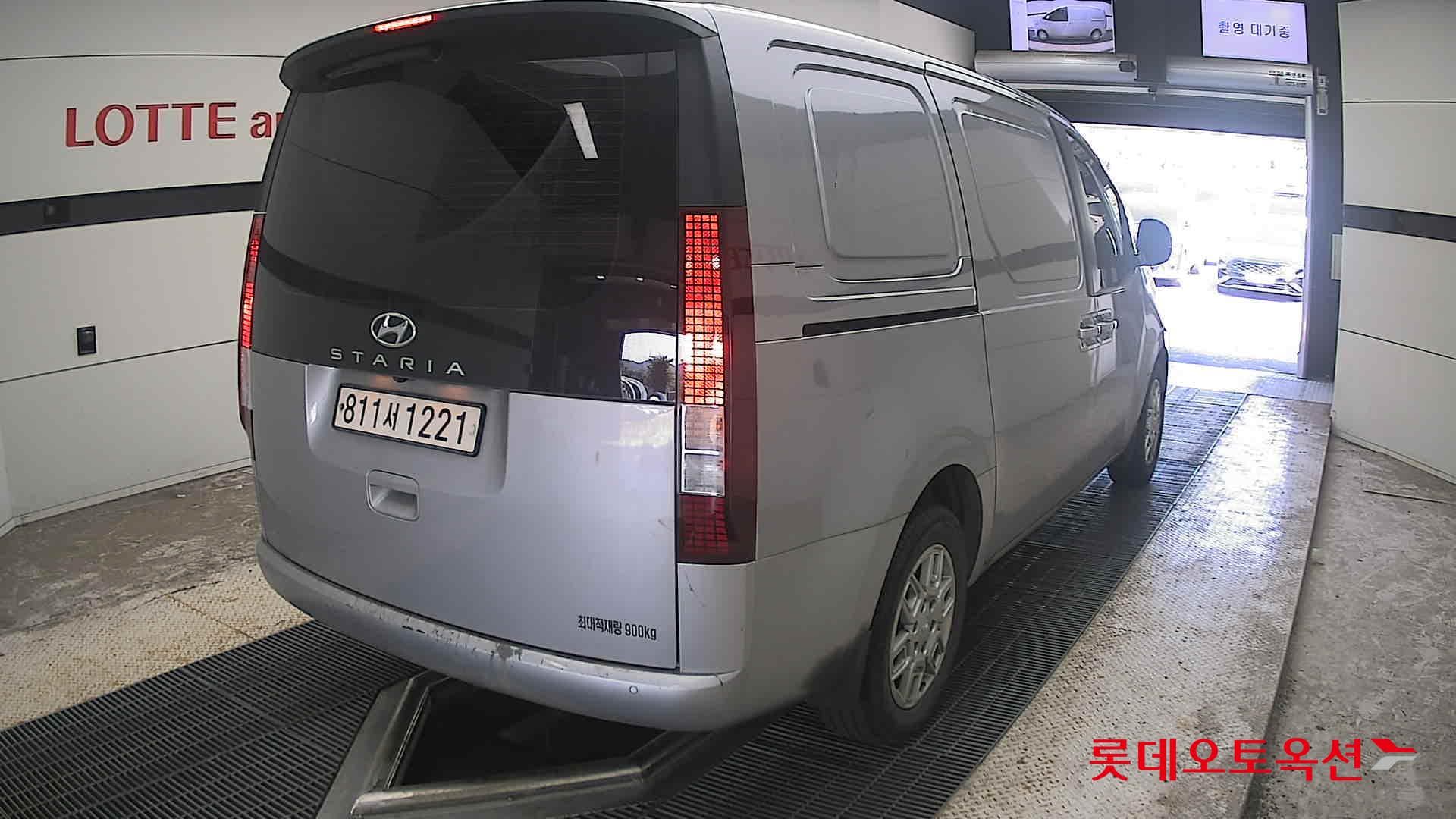Hyundai - Staria | (D) 2.2 Cargo 3Seater Modern 13