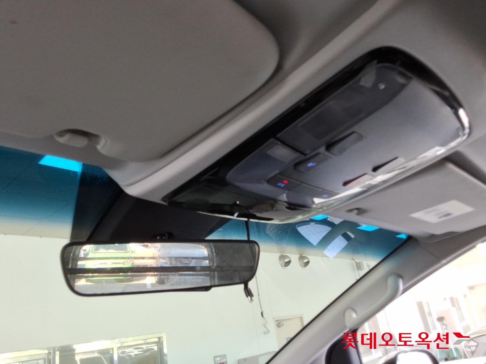 Hyundai - Staria | (D) 2.2 Cargo 3Seater Modern 31