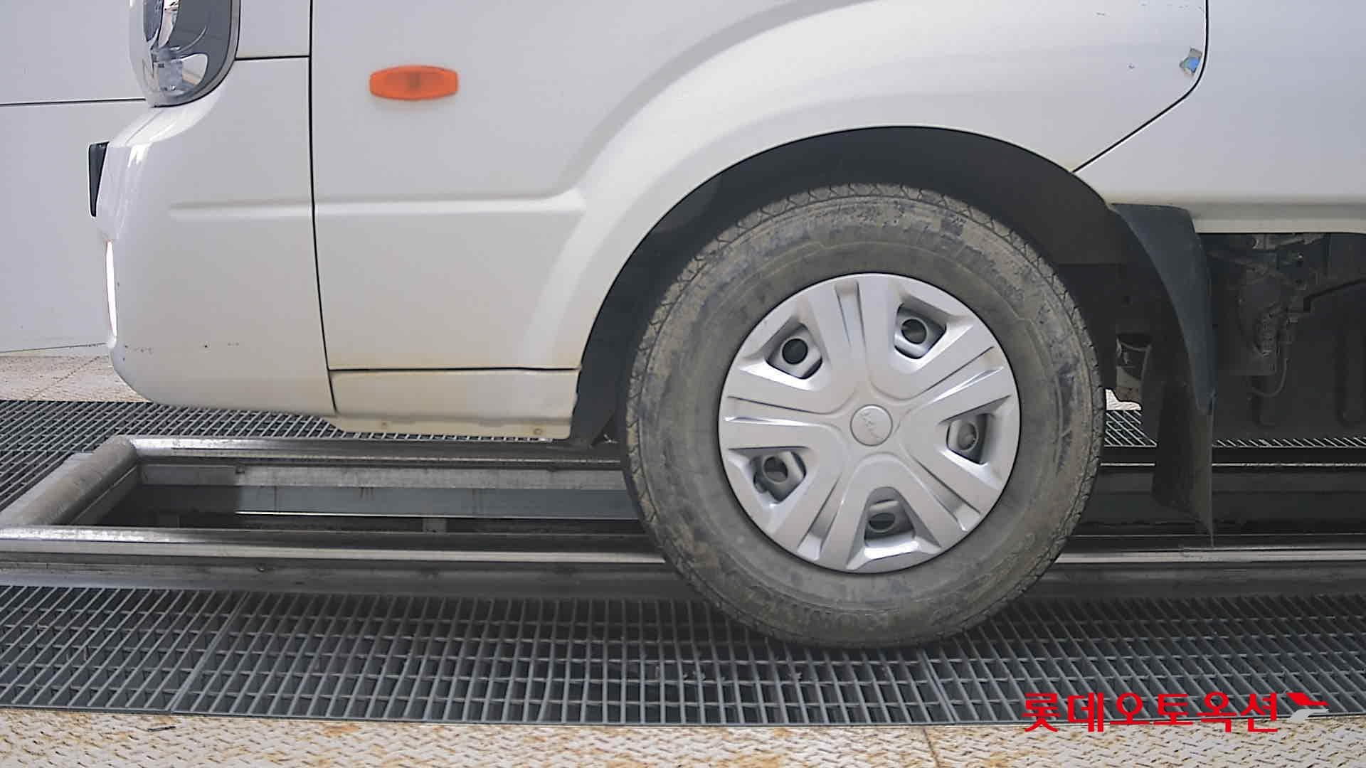 Kia - Bongo | (D) 2.5 1Ton King Cab Extra Long 2WD L 21