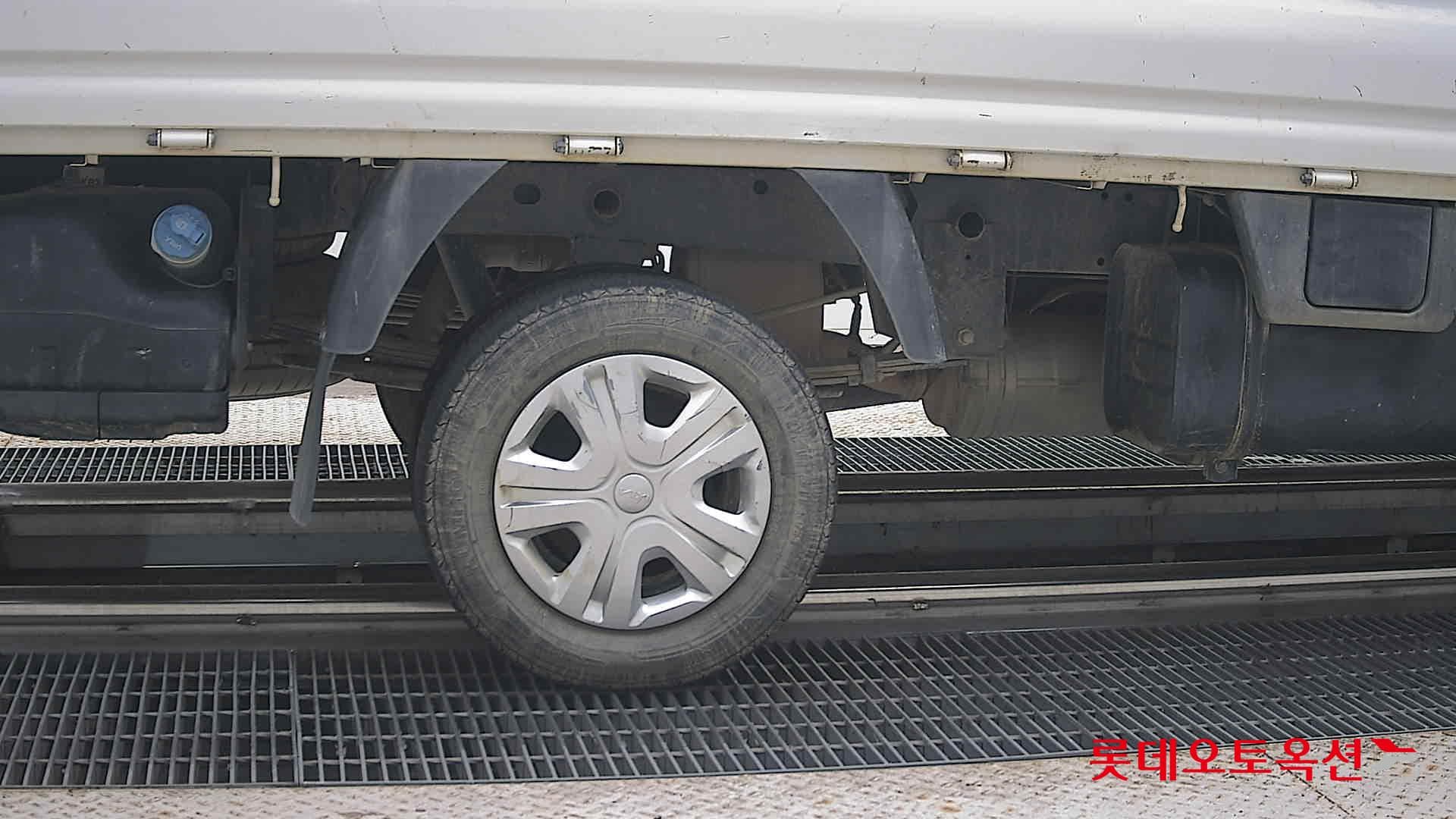 Kia - Bongo | (D) 2.5 1Ton King Cab Extra Long 2WD L 24