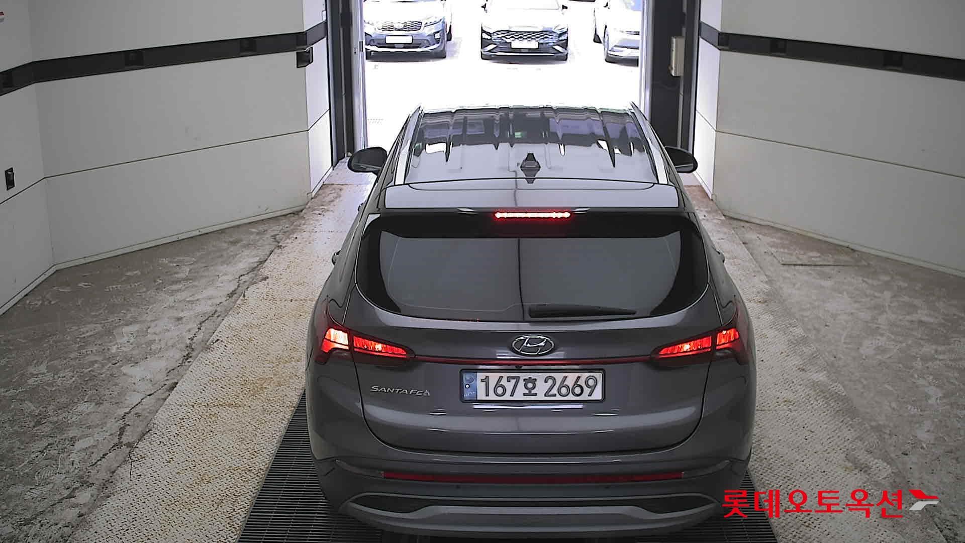 Hyundai - Santa Fe | THE NEW SANTAFE (H) 1.6 Prestige 5Seater 2WD 11