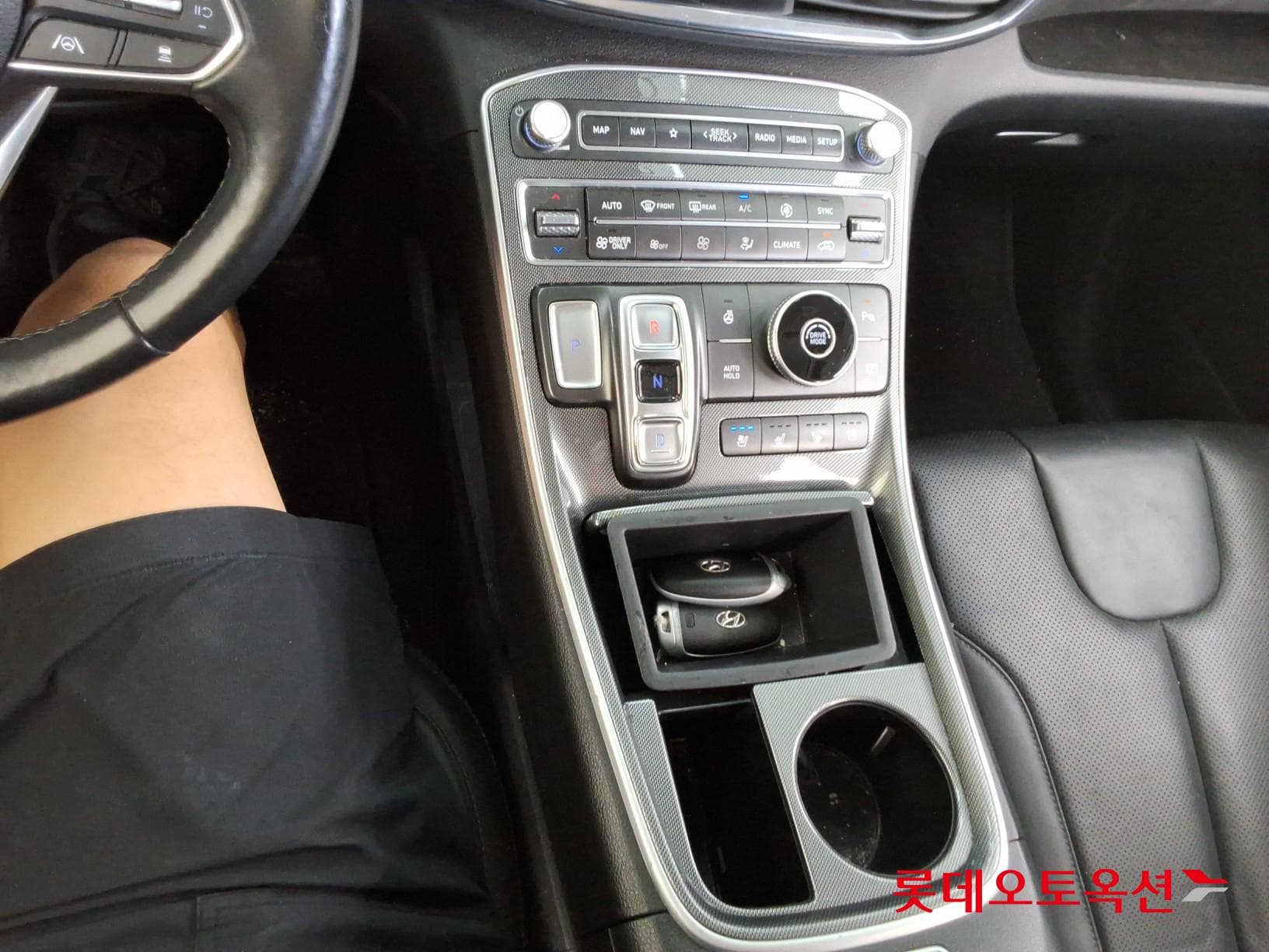 Hyundai - Santa Fe | THE NEW SANTAFE (H) 1.6 Prestige 5Seater 2WD 31