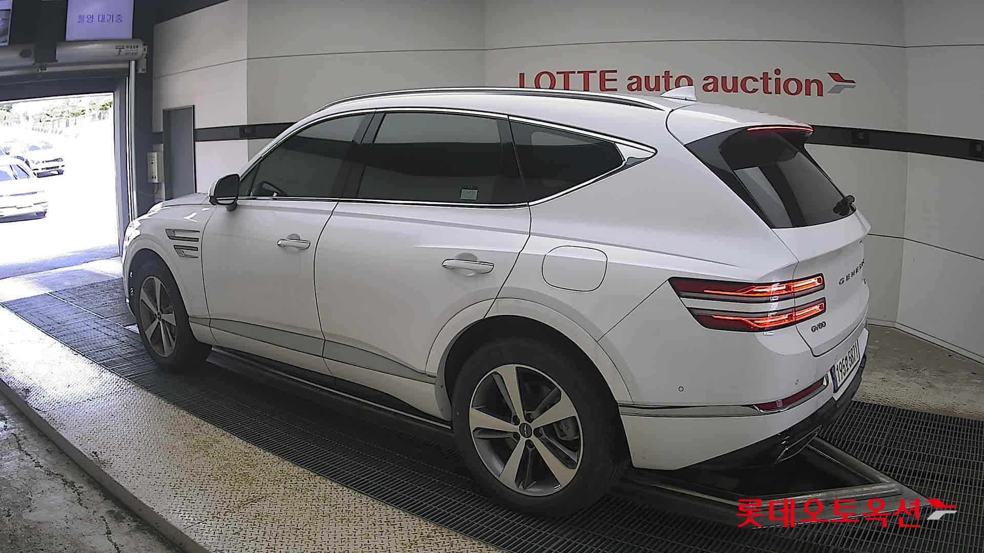 جينيسيس - GV80 | (G) 2.5T 4WD 5Seater 8