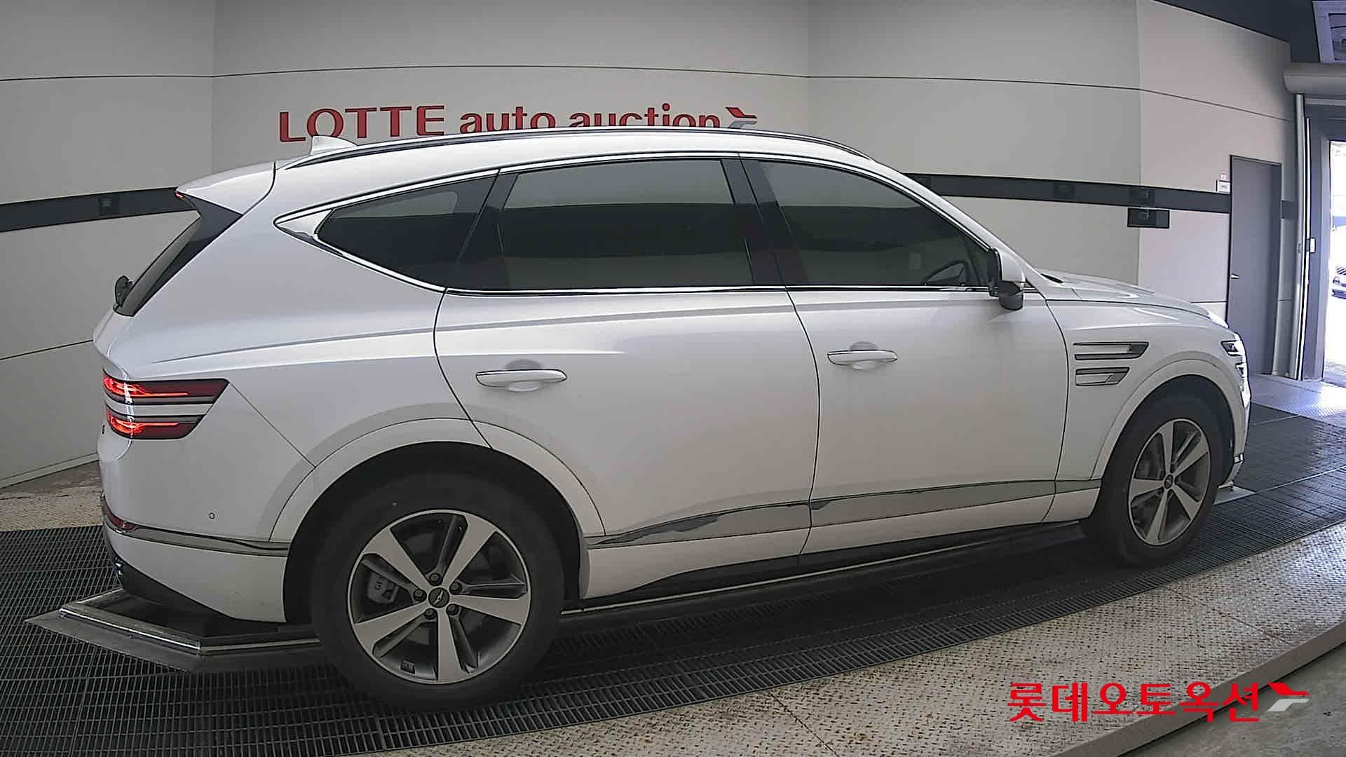 جينيسيس - GV80 | (G) 2.5T 4WD 5Seater 15
