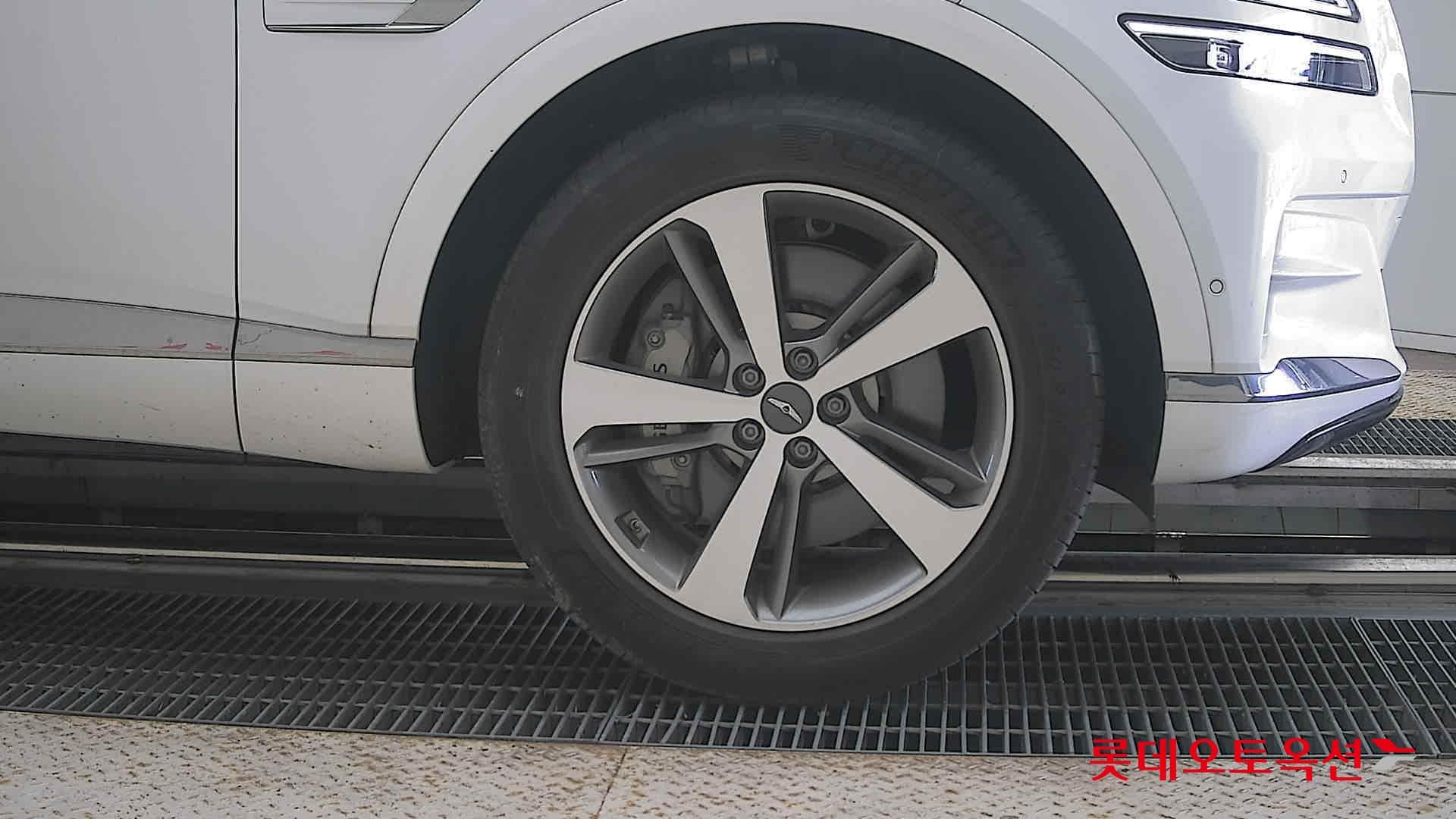 جينيسيس - GV80 | (G) 2.5T 4WD 5Seater 23