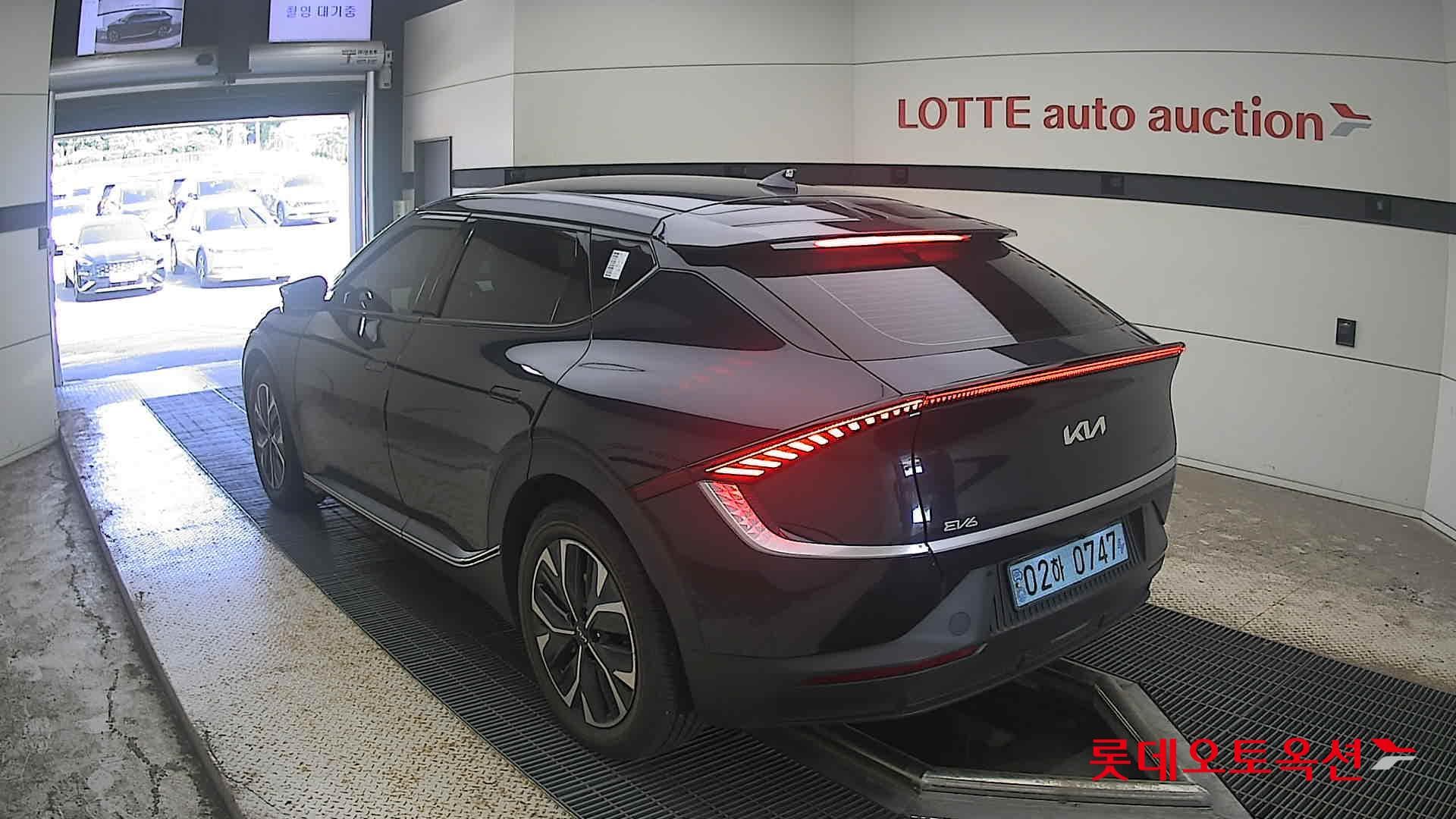Kia - EV6 | (E) Long Range 2WD 10