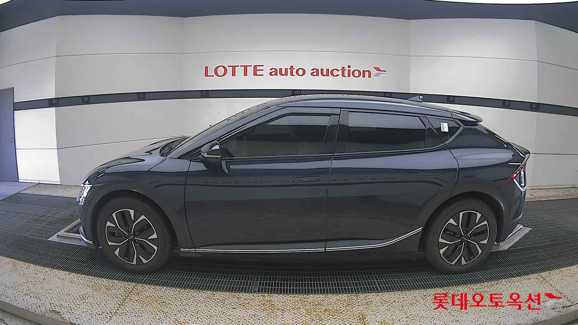 Kia - EV6 | (E) Long Range 2WD 6
